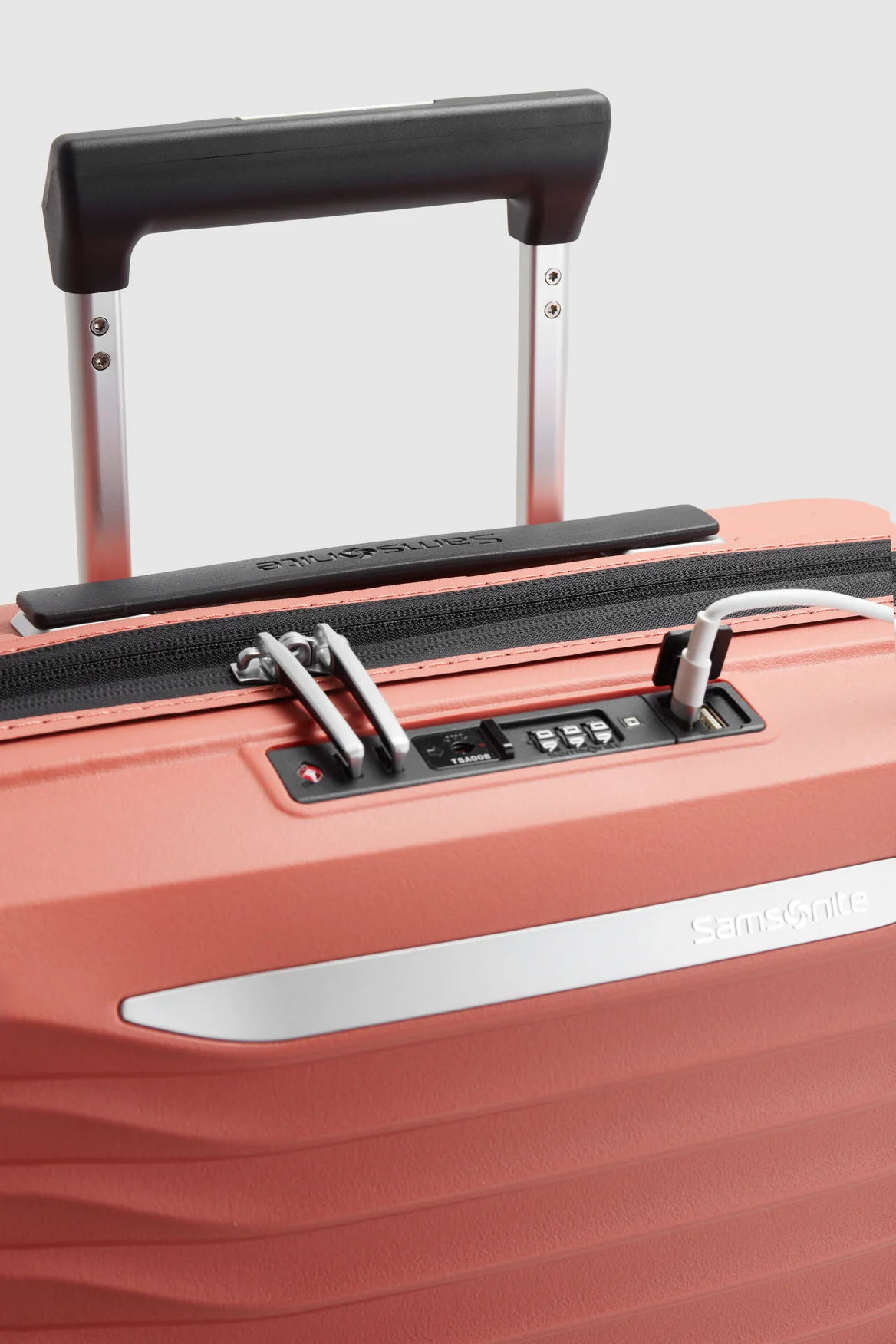 1670-upscape-carry-on-55cm-suitcase-2.webp Upscape Carry-On 55cm Suitcase