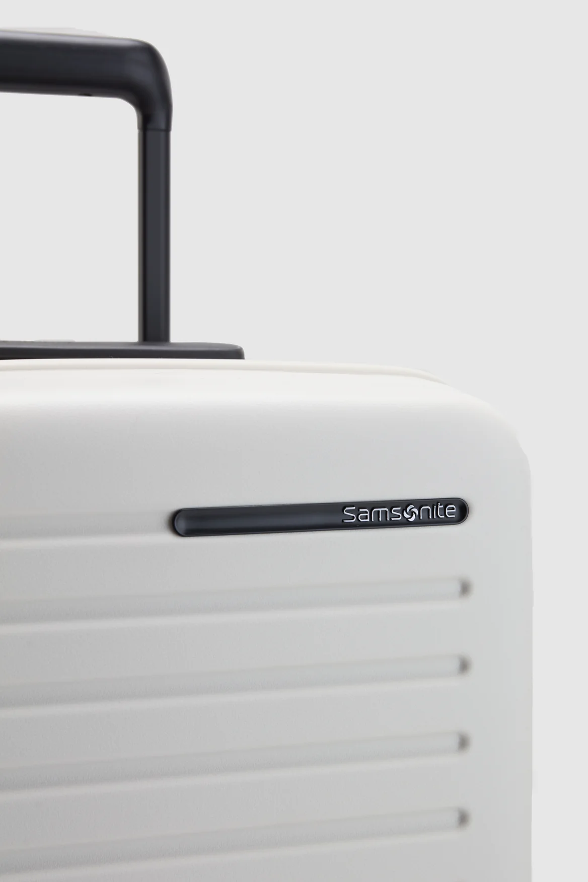 1672-restackd-75cm-suitcase-9.webp Restackd 75cm Suitcase