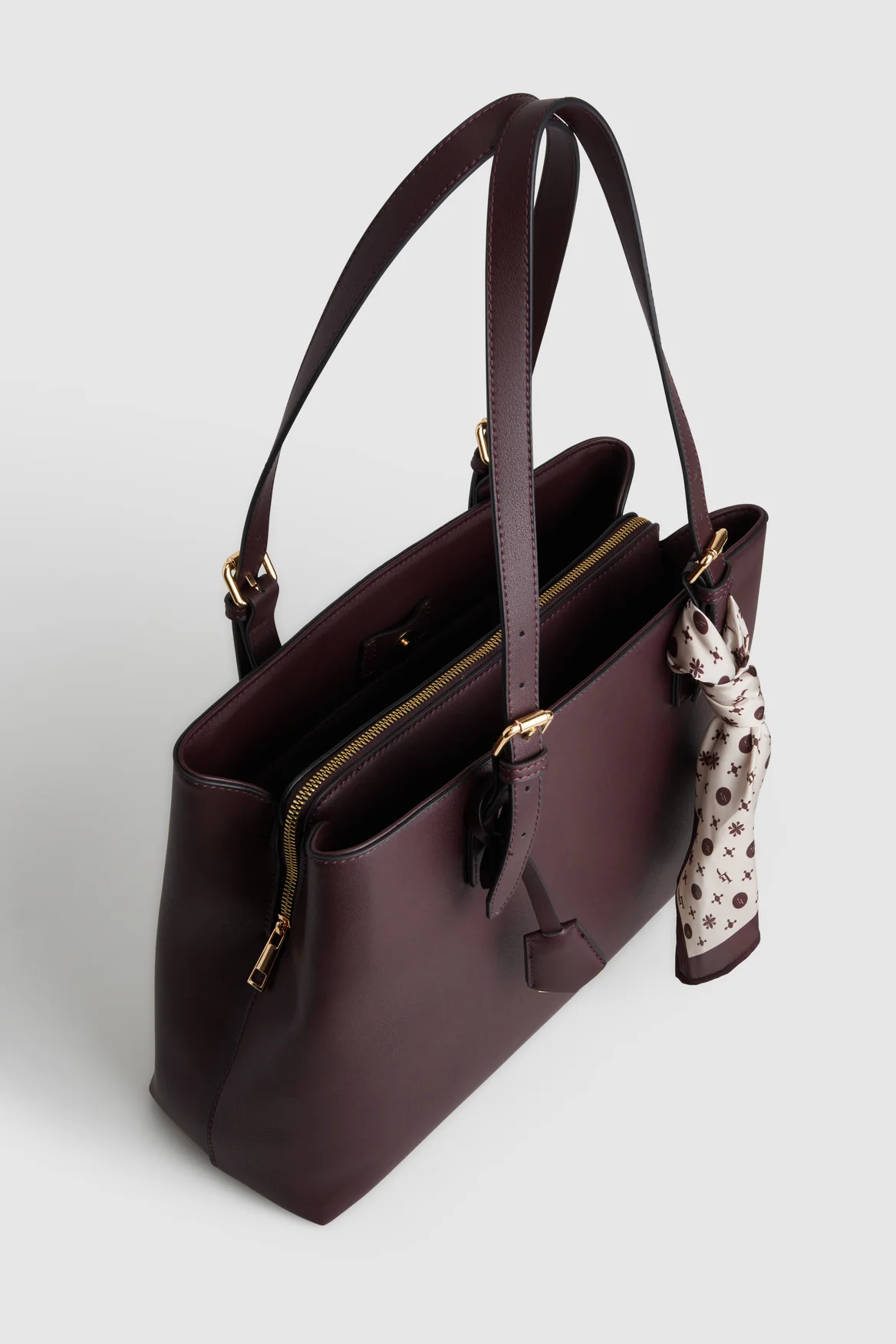 1695-tote-bag-with-scarf-3.webp Tote Bag With Scarf