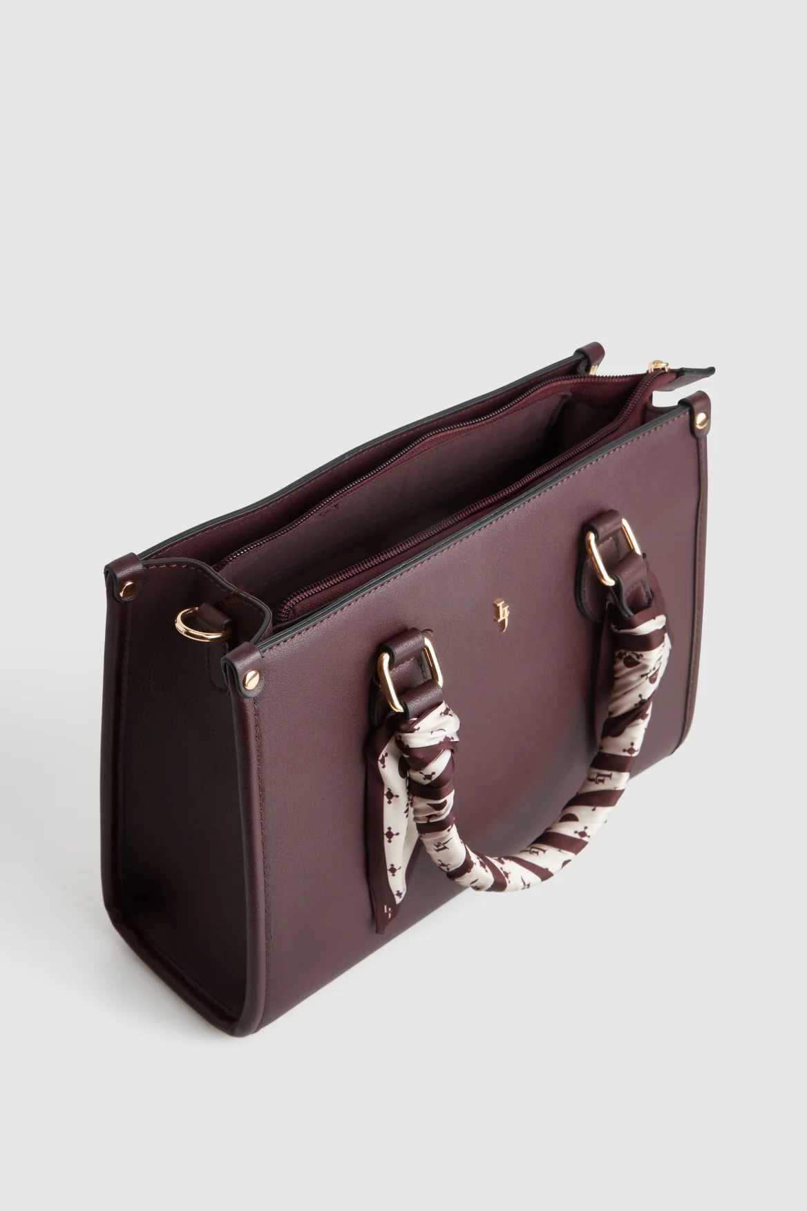 1726-small-tote-bag-with-scarf-4.webp Small Tote Bag With Scarf