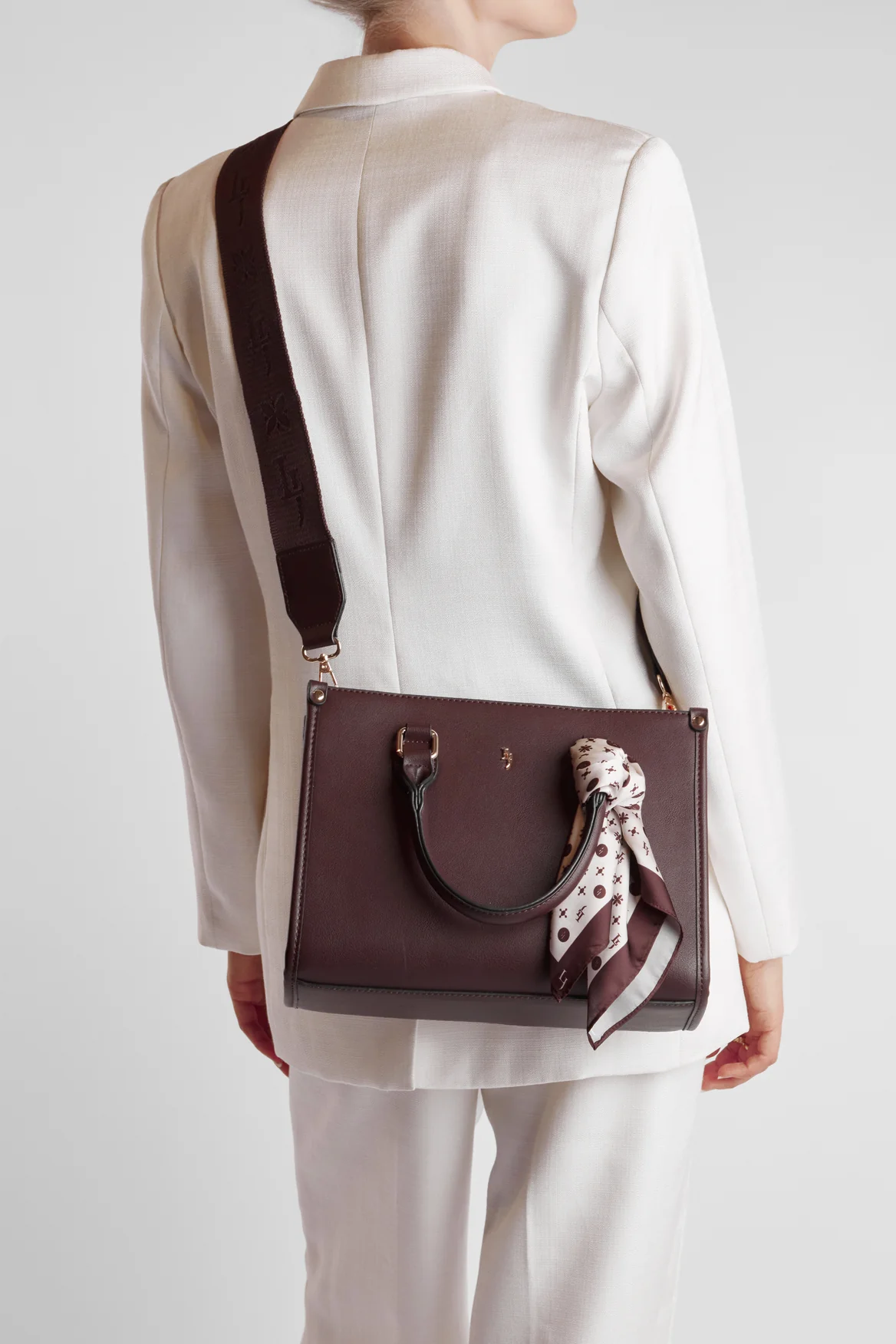 1726-small-tote-bag-with-scarf-5.webp Small Tote Bag With Scarf
