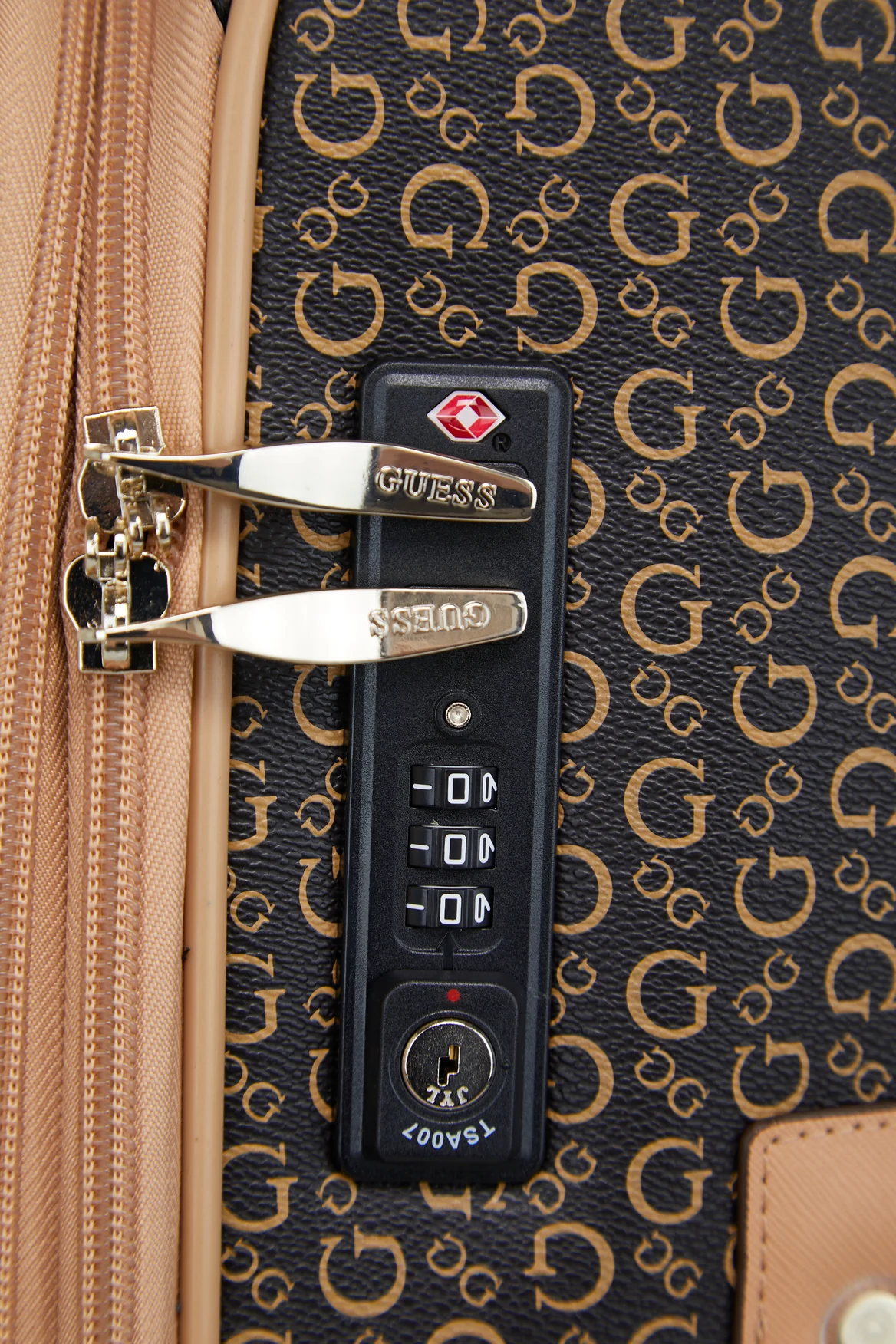 1870-elisa-check-in-78cm-suitcase-7.webp Elisa Check-In 78cm Suitcase