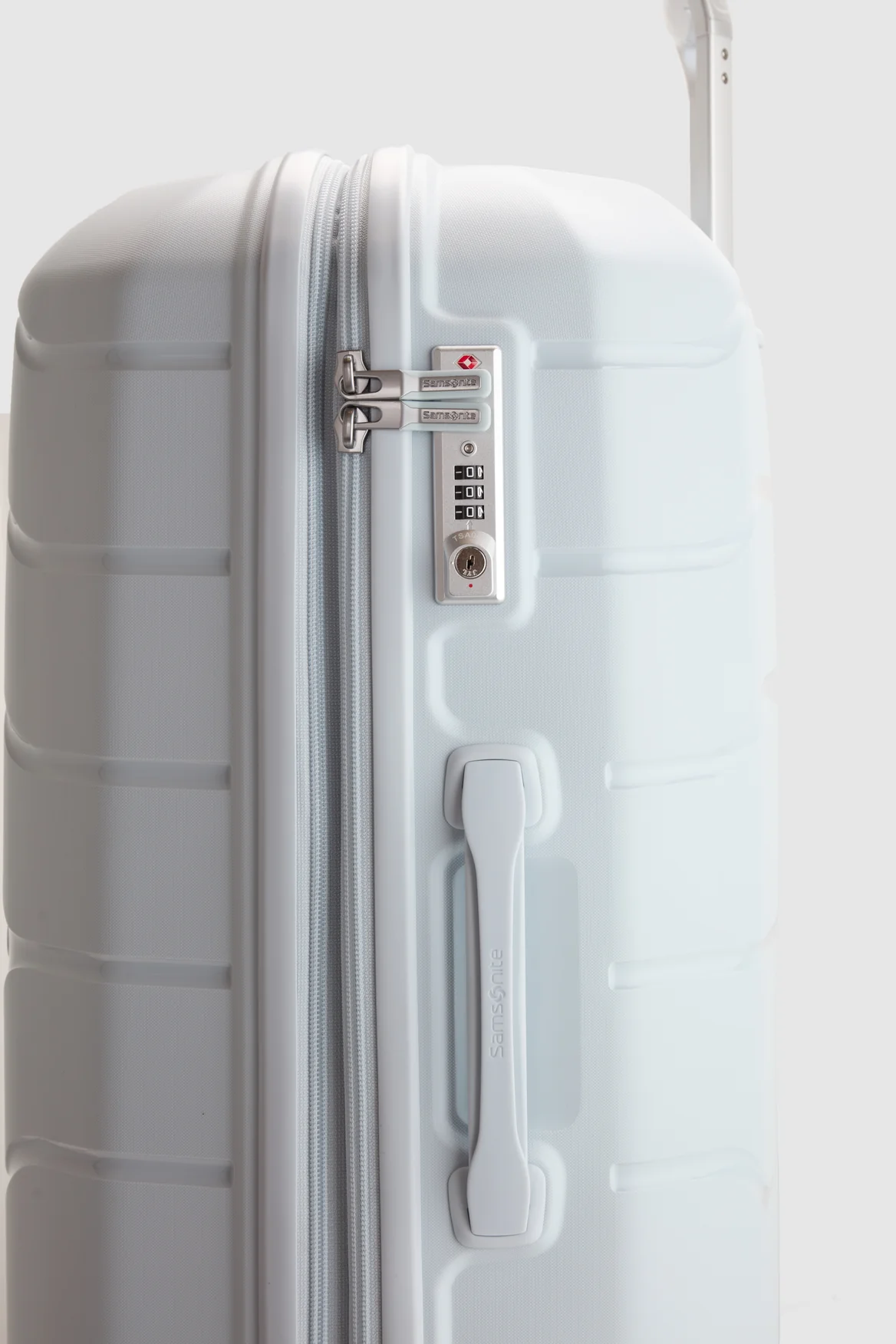 189-oc2lite-carry-on-55cm-suitcase-7.webp Oc2lite Carry-On 55cm Suitcase