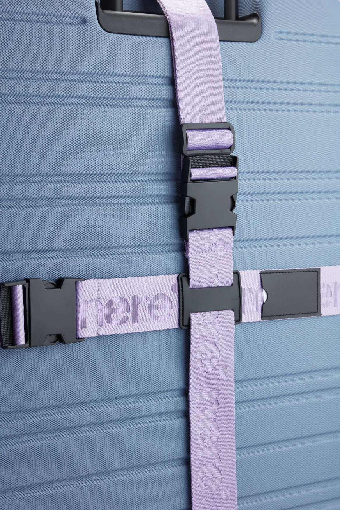 1950-two-ways-luggage-strap-2.webp Two Ways Luggage Strap