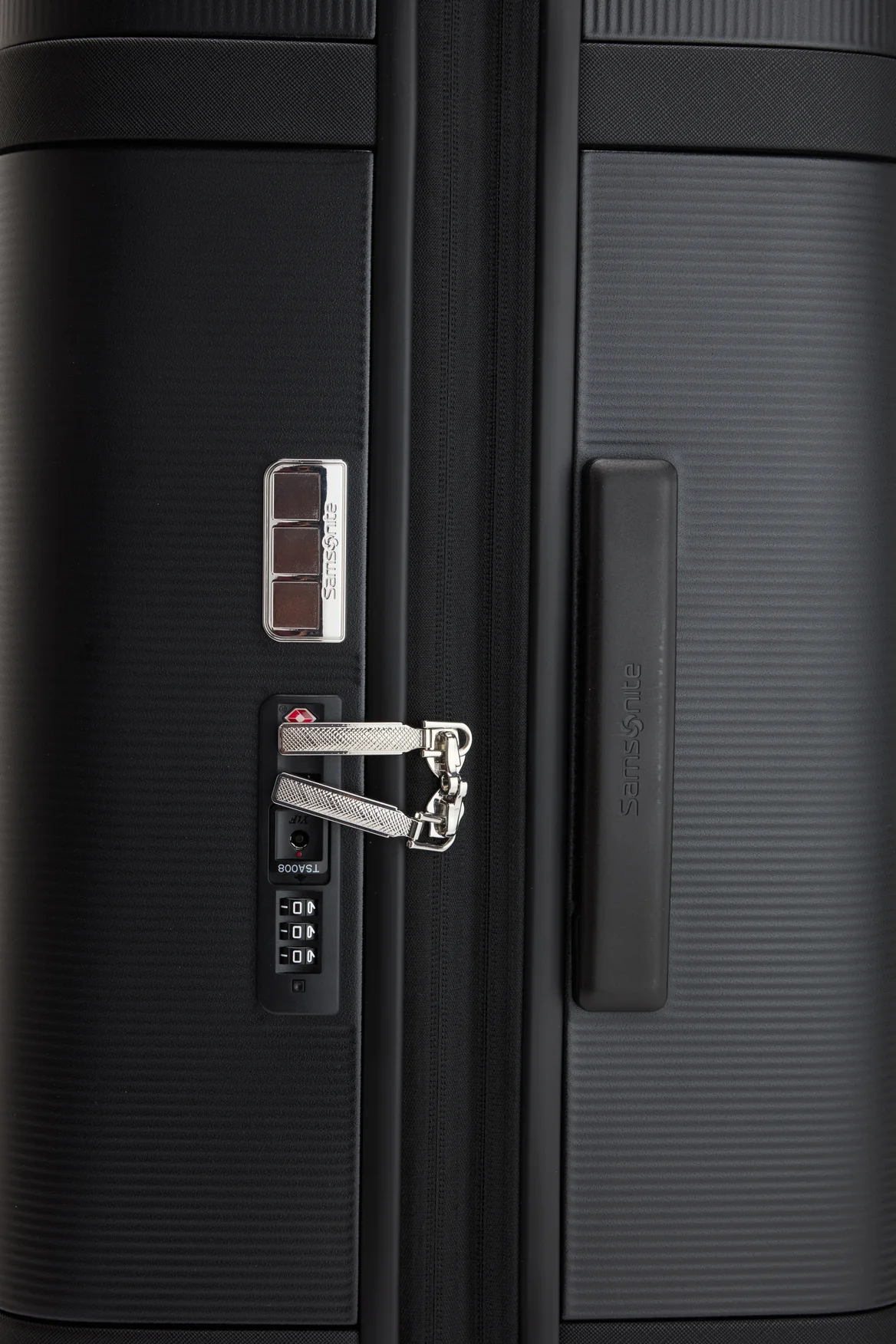 208-image-check-in-81cm-suitcase-6.webp Image Check-In 81cm Suitcase