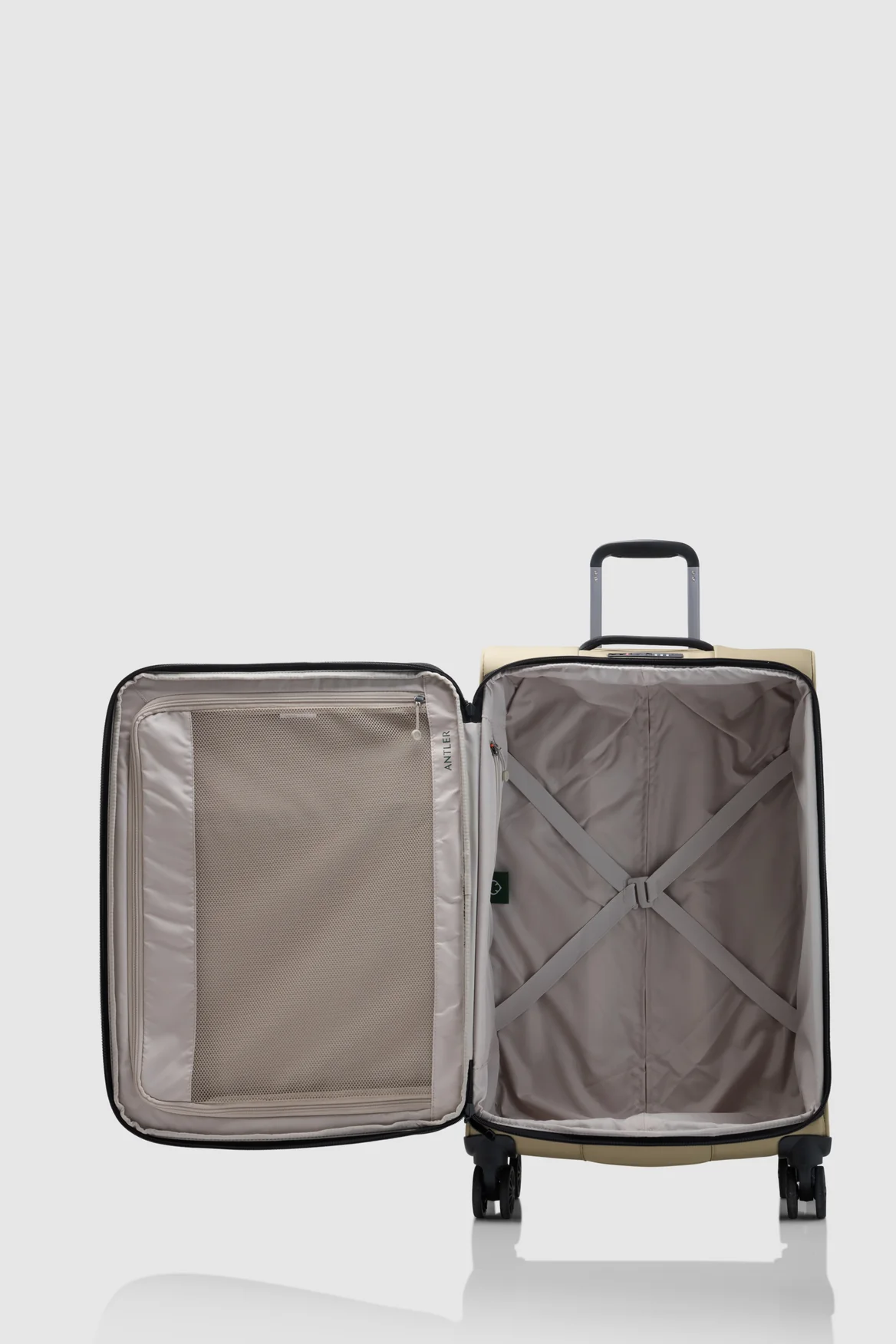 21-soft-stripe-2-0-69cm-suitcase-3.webp Soft Stripe 2.0 69cm Suitcase