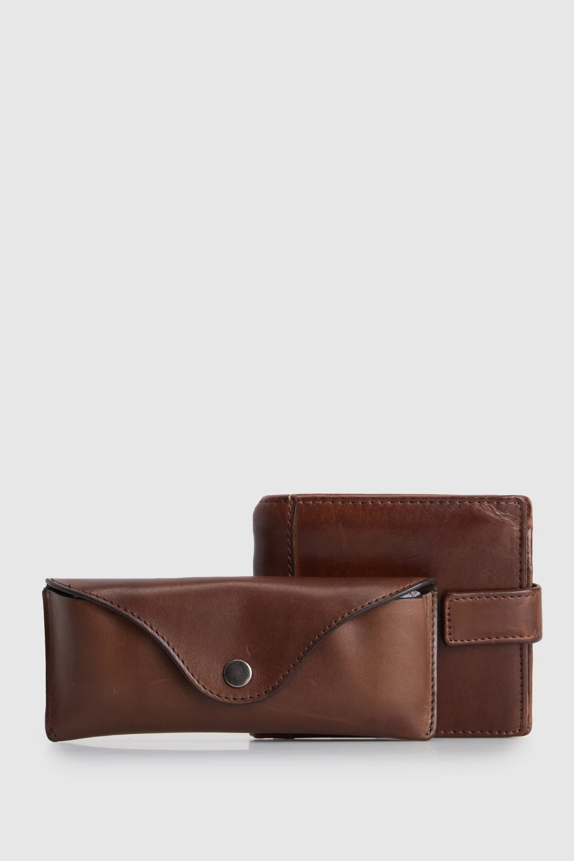 237-leather-glasses-case-wallet-1.webp Leather Glasses Case & Wallet