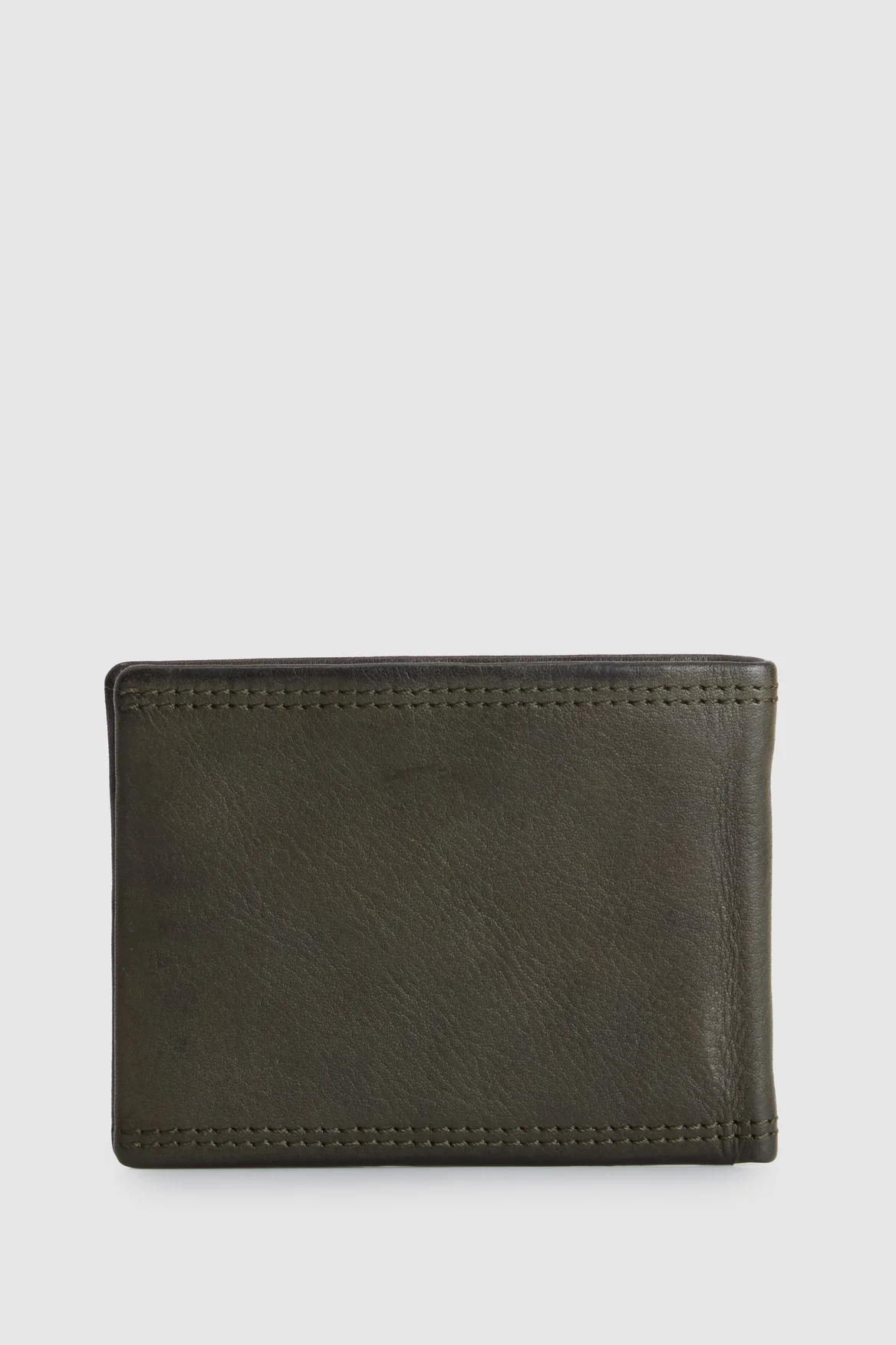 251-leather-bifold-wallet-4.webp Leather Bifold Wallet