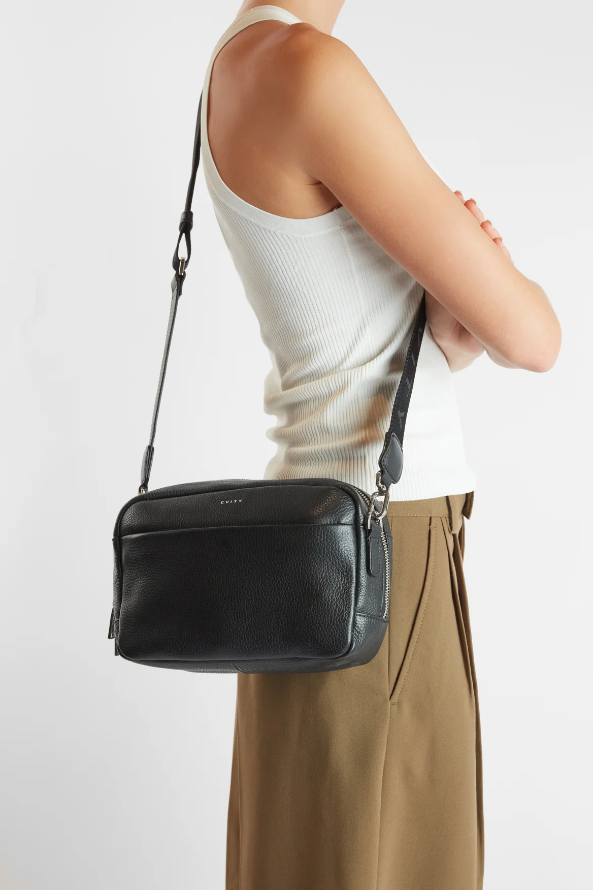294-grace-leather-crossbody-bag-6.webp Grace Leather Crossbody Bag