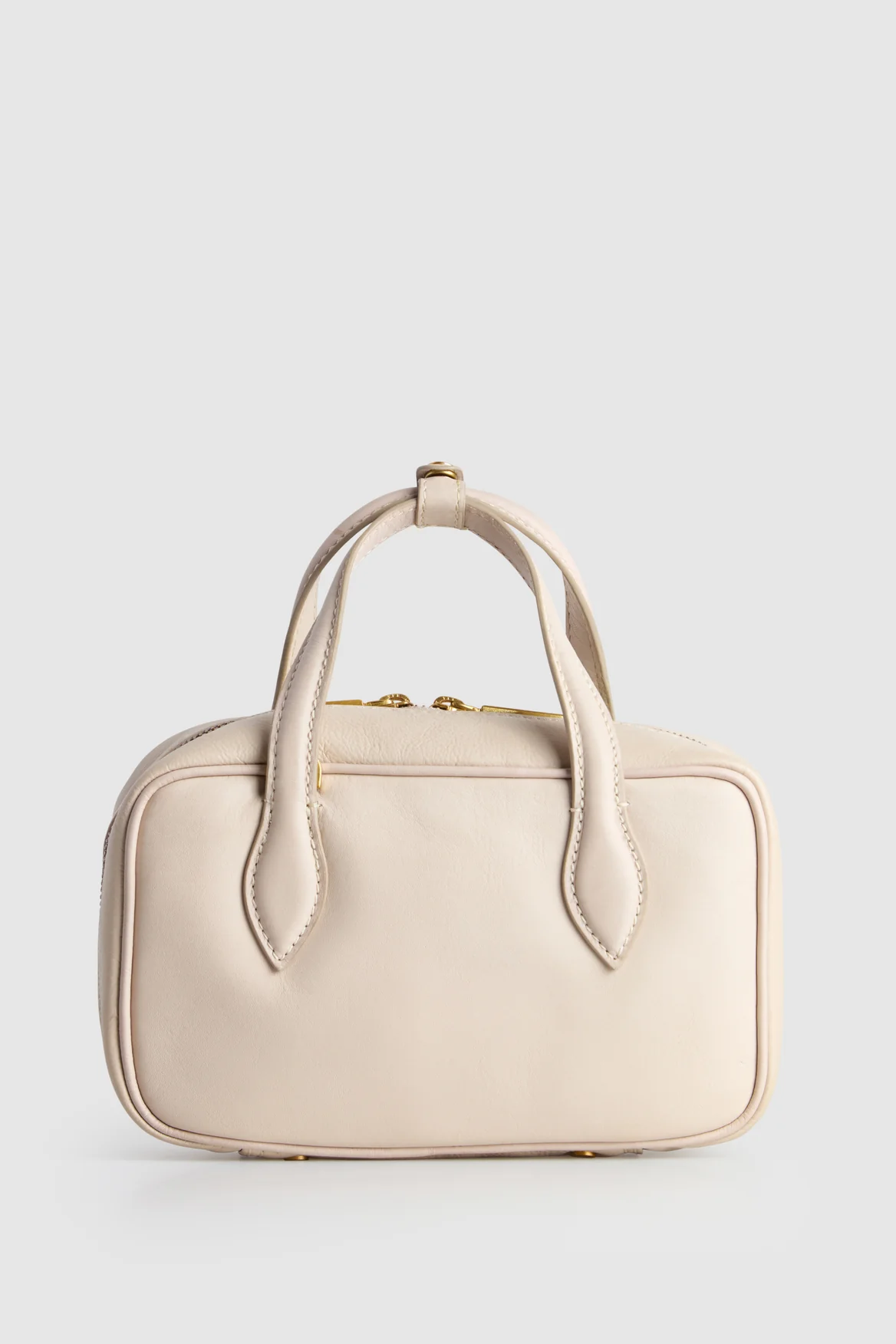 307-lucia-leather-bowling-bag-5.webp Lucia Leather Bowling Bag