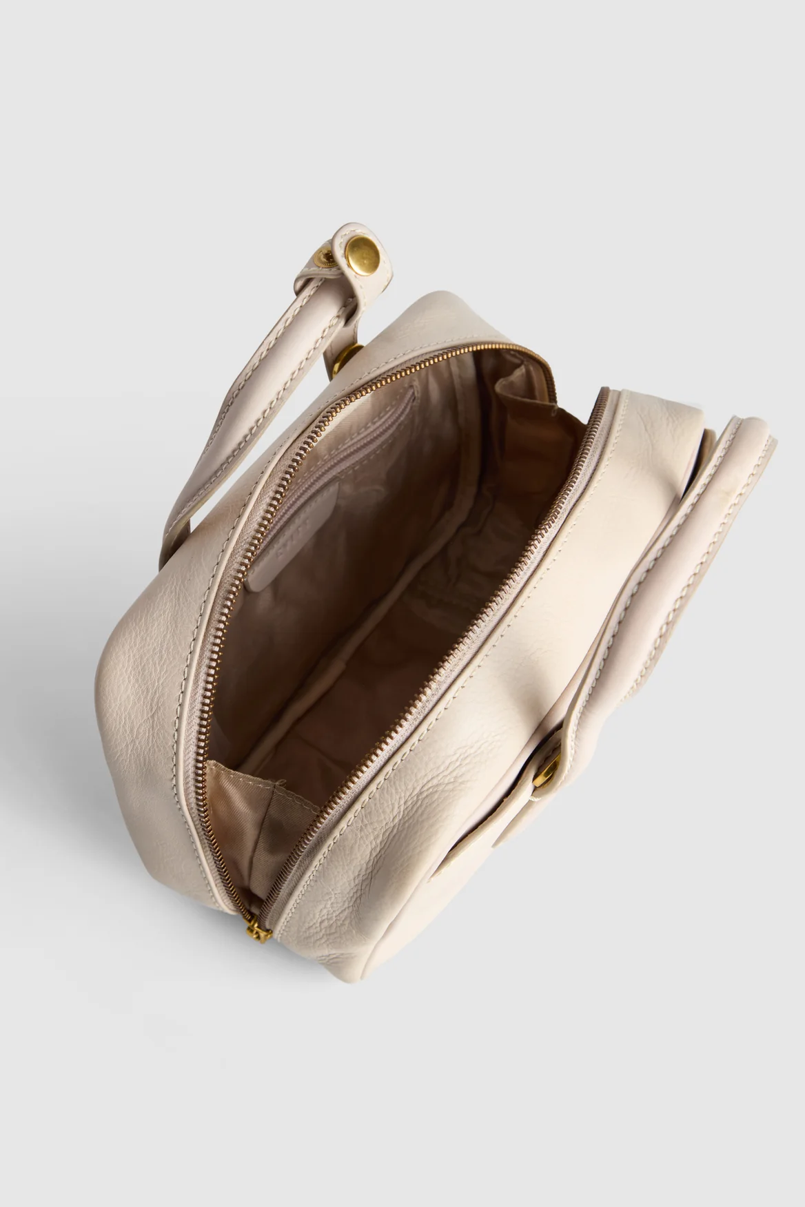 307-lucia-leather-bowling-bag-6.webp Lucia Leather Bowling Bag