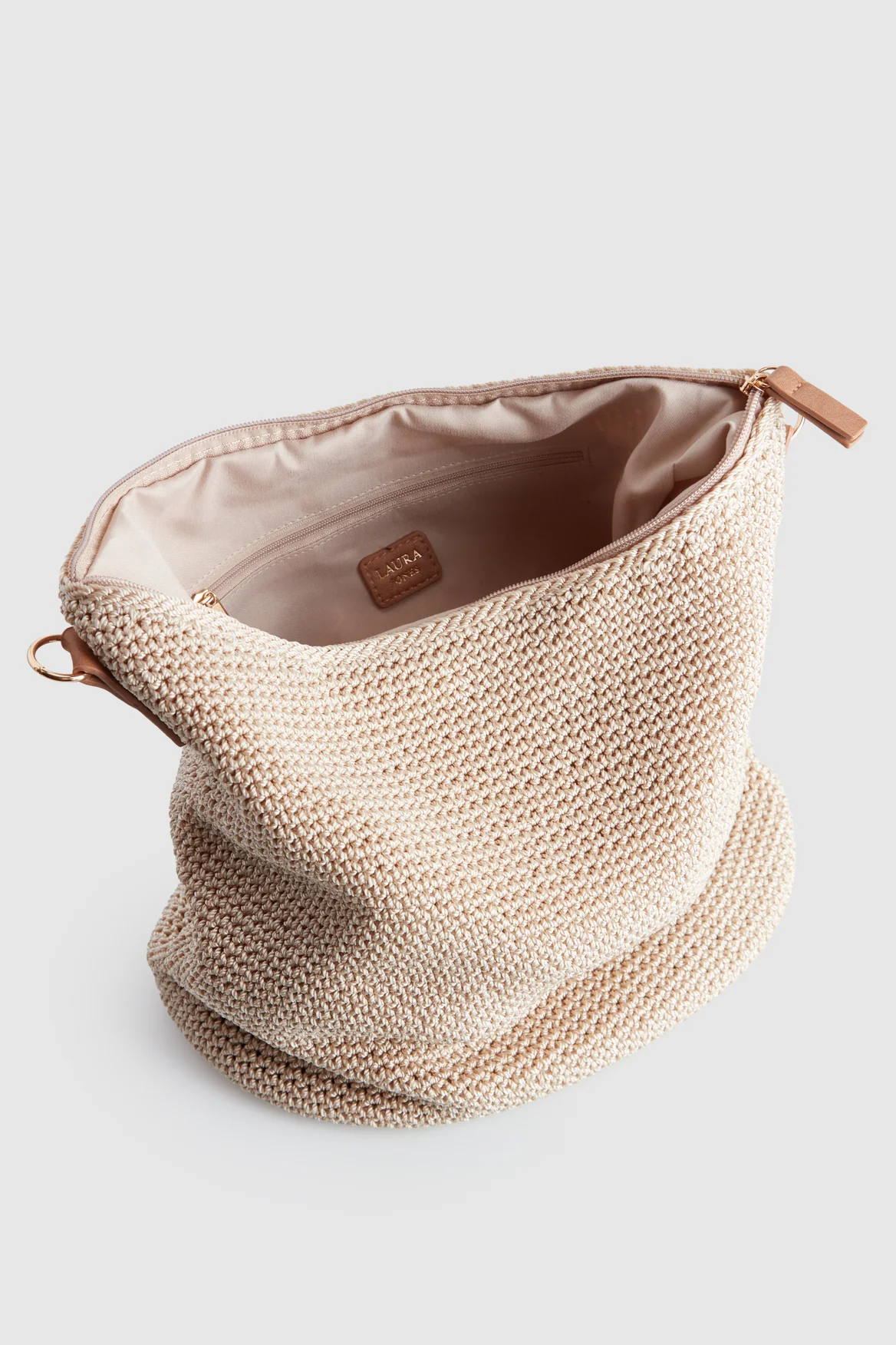 323-rayon-crochet-bucket-bag-4.webp Rayon Crochet Bucket Bag