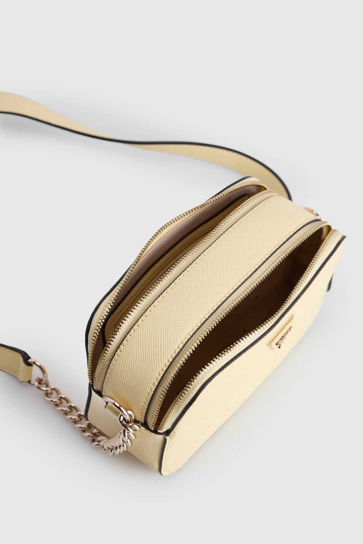 359-noelle-ii-camera-crossbody-bag-4.webp Noelle II Camera Crossbody Bag