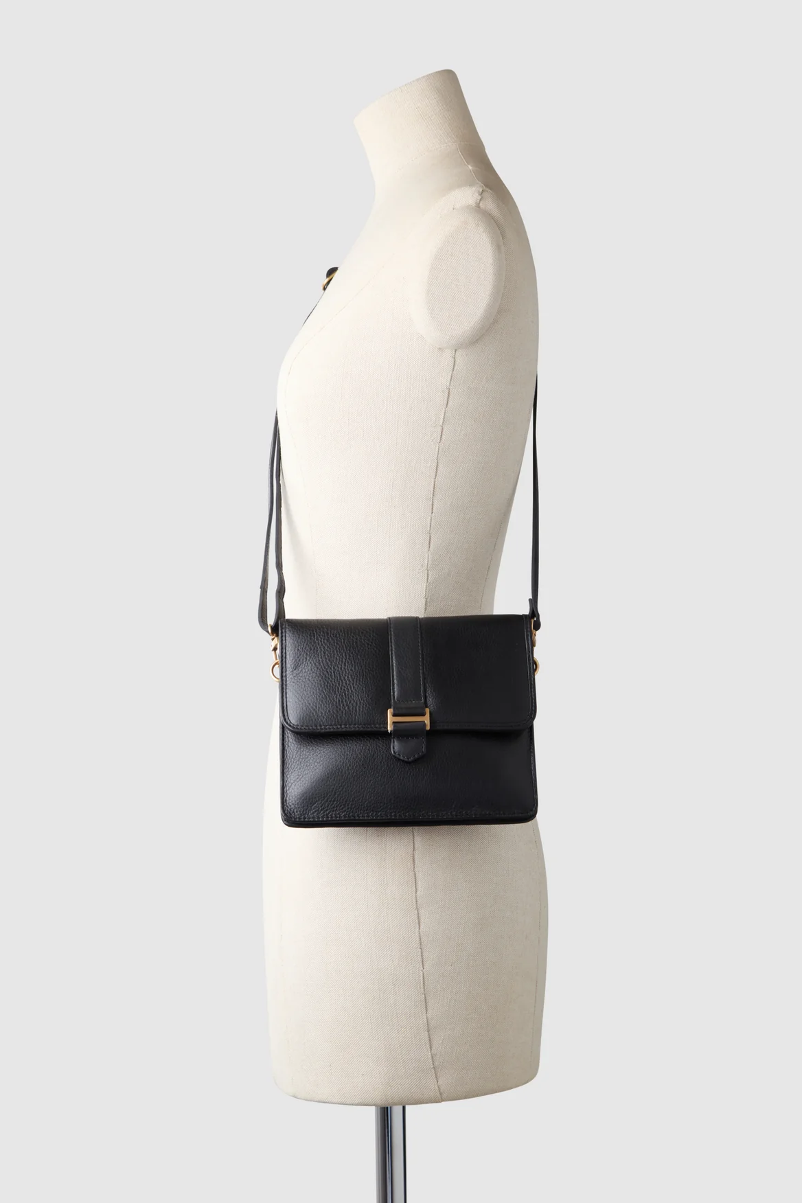 402-harriet-leather-small-crossbody-5.webp Harriet Leather Small Crossbody