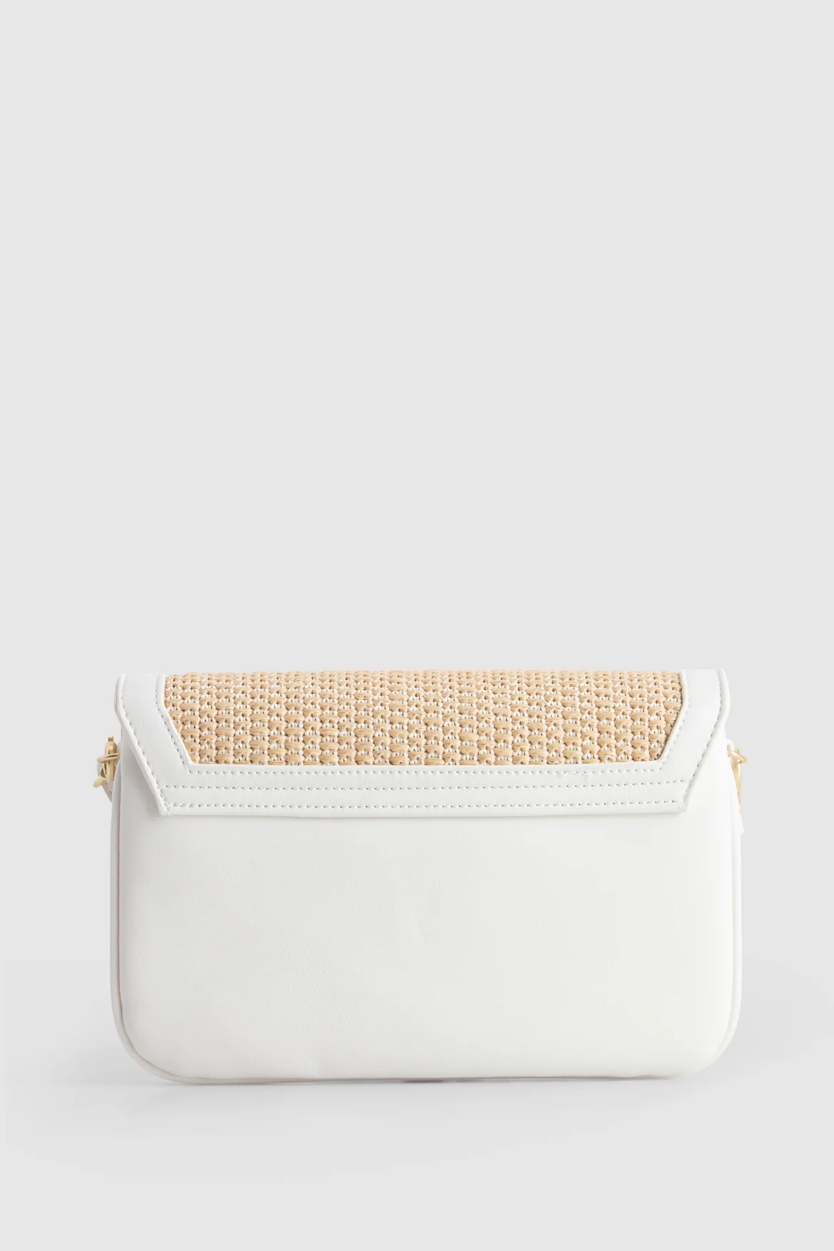 405-straw-crossbody-bag-3.webp Straw Crossbody Bag