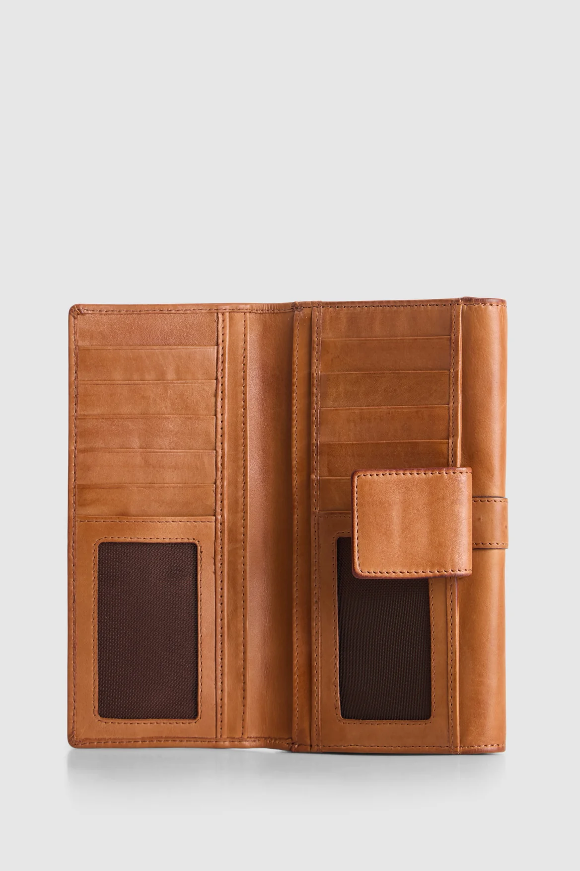 462-harriet-leather-clutch-3.webp Harriet Leather Clutch