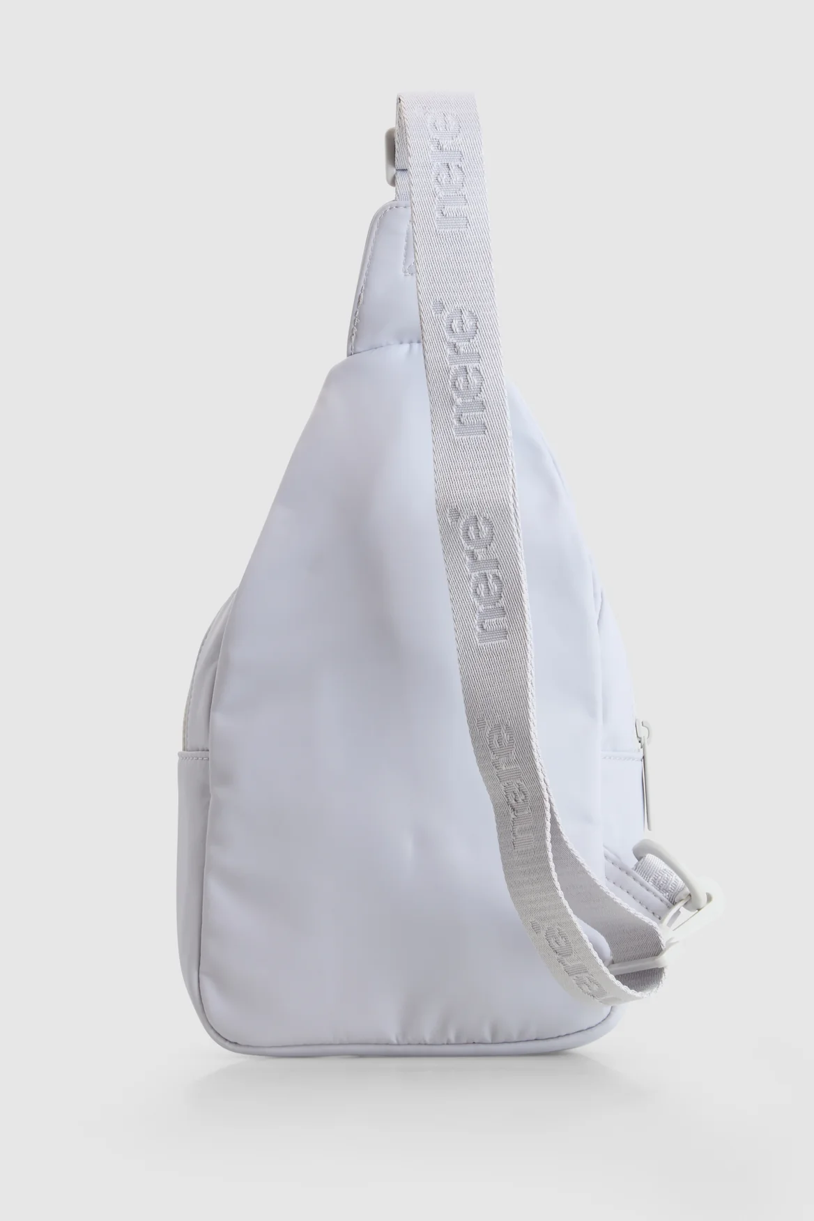 475-seeker-rfid-sling-bag-2.webp Seeker RFID Sling Bag