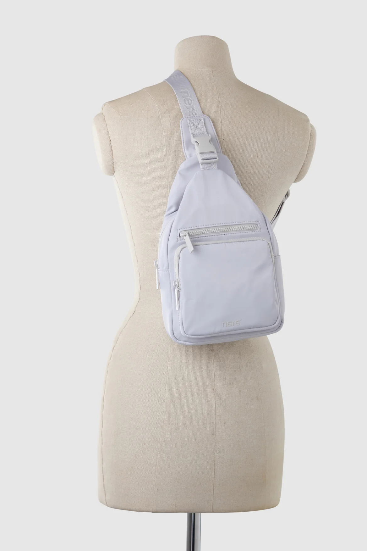 475-seeker-rfid-sling-bag-4.webp Seeker RFID Sling Bag