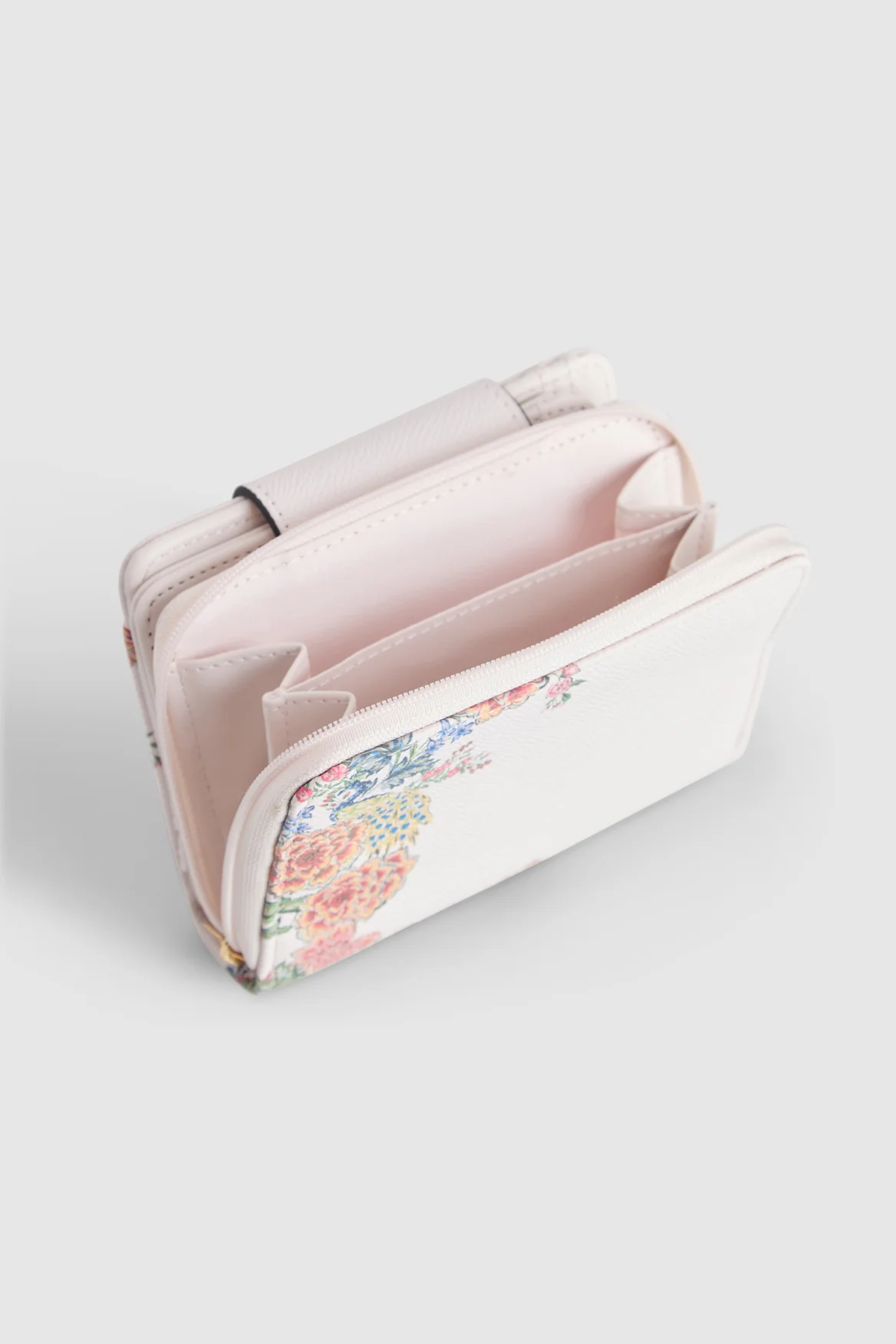 498-floral-small-tab-wallet-4.webp Floral Small Tab Wallet