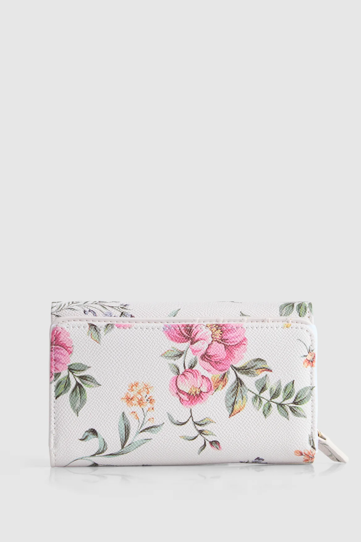 507-floral-trifold-wallet-2.webp Floral Trifold Wallet