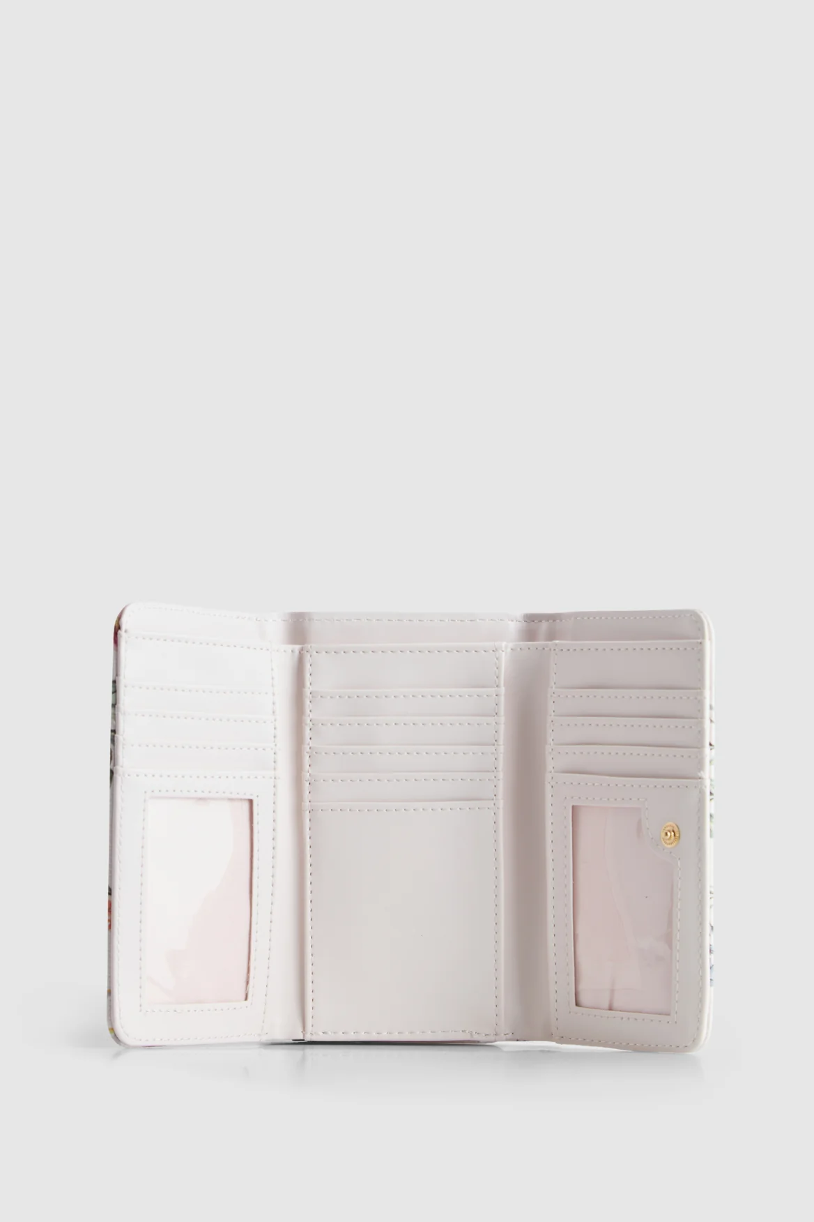 507-floral-trifold-wallet-5.webp Floral Trifold Wallet