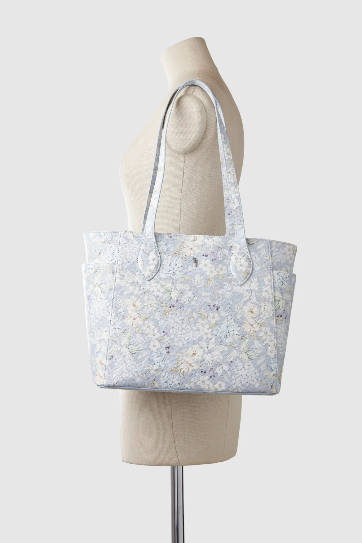 509-floral-3-compartment-tote-5.webp Floral 3 Compartment Tote