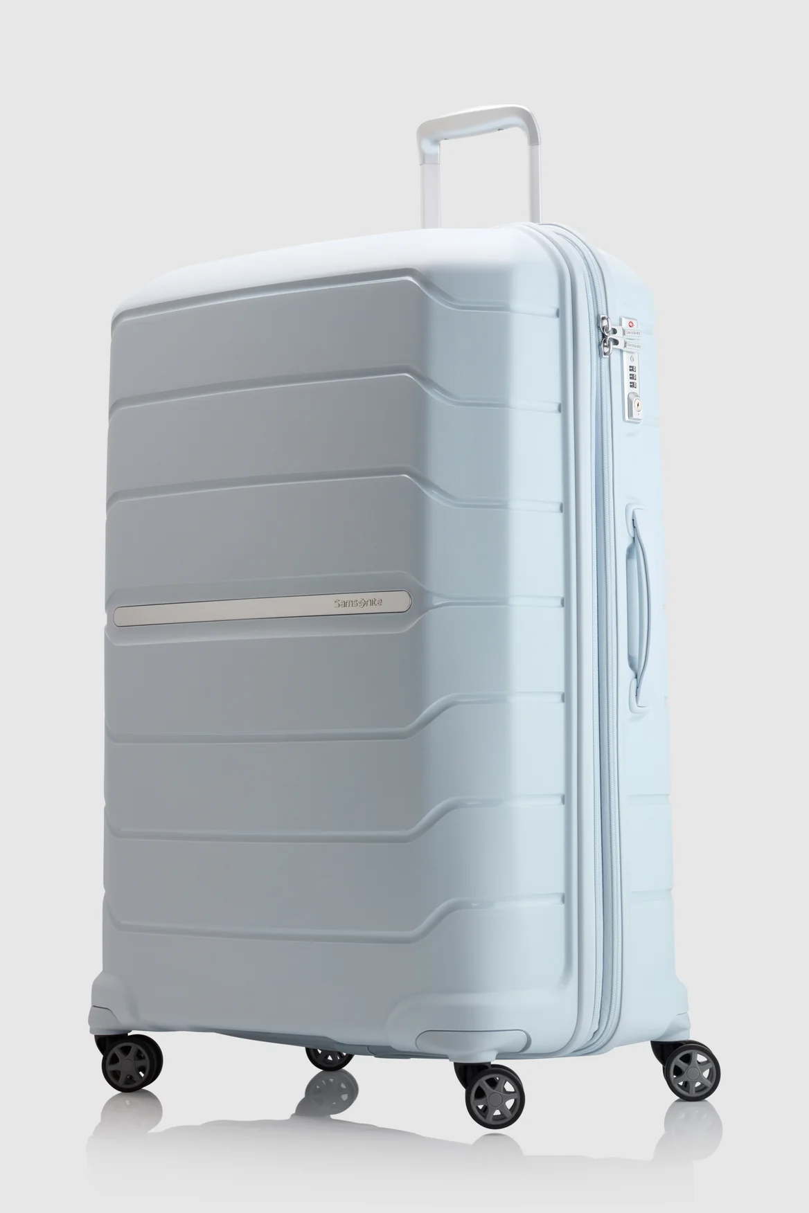Oc2lite Check-In 81cm Suitcase
