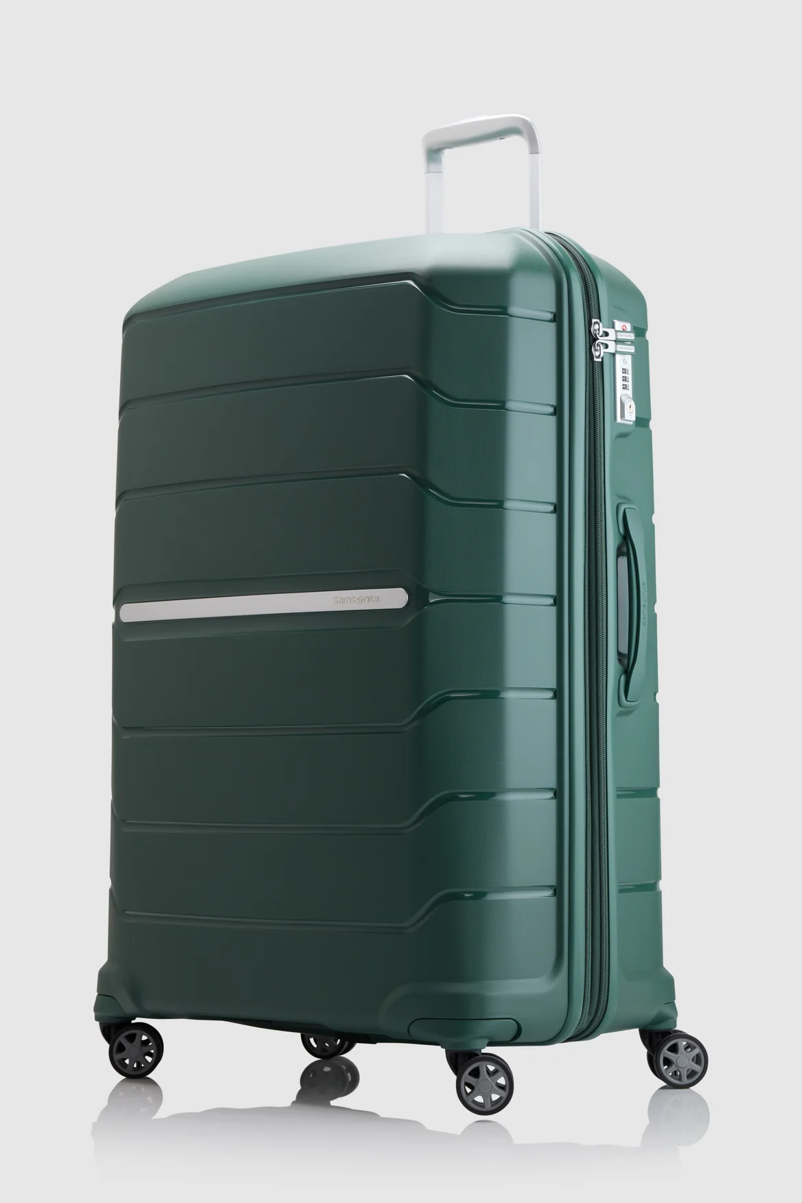 Oc2lite Check-In 81cm Suitcase