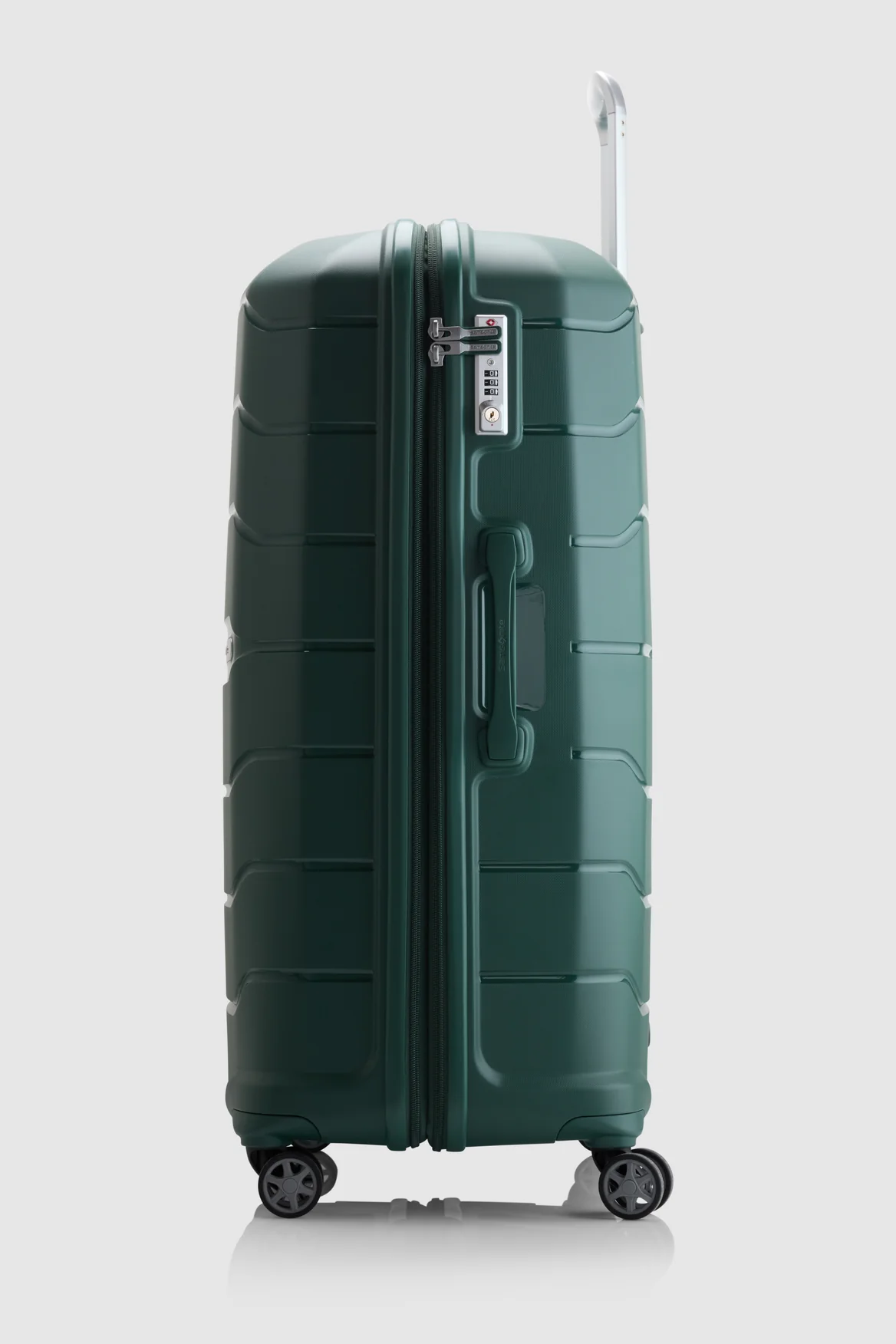 Oc2lite Check-In 81cm Suitcase