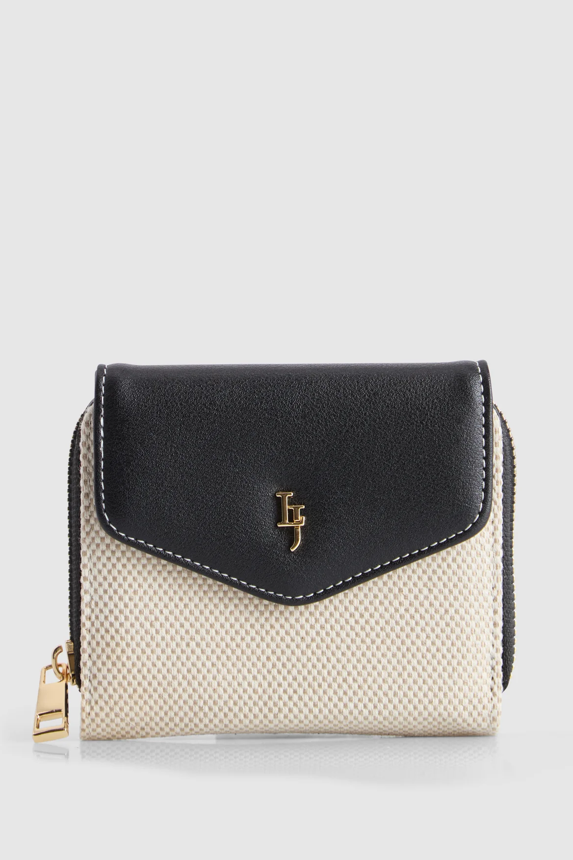 632-raya-canvas-small-wallet-1.webp Raya Canvas Small Wallet