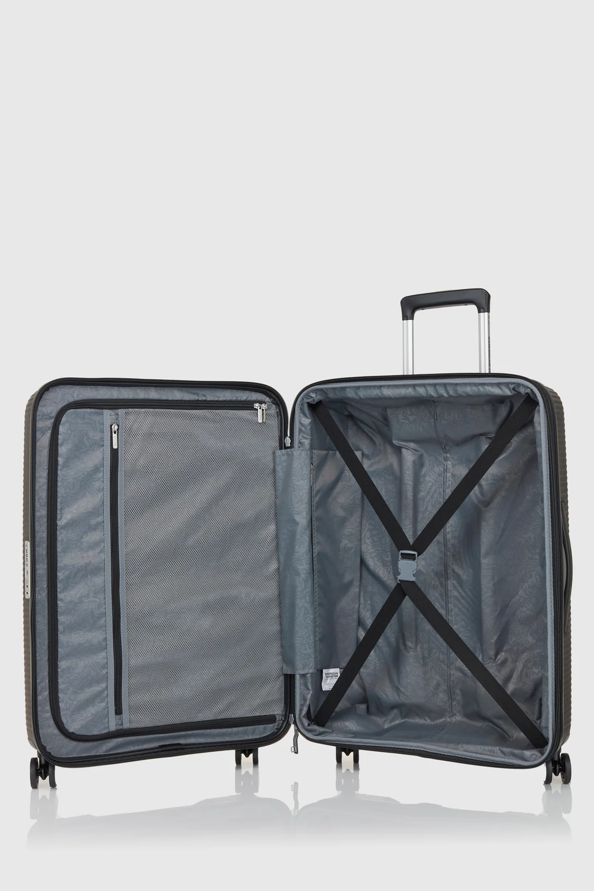 703-curio-2-69cm-suitcase-3.webp Curio 2 69cm Suitcase