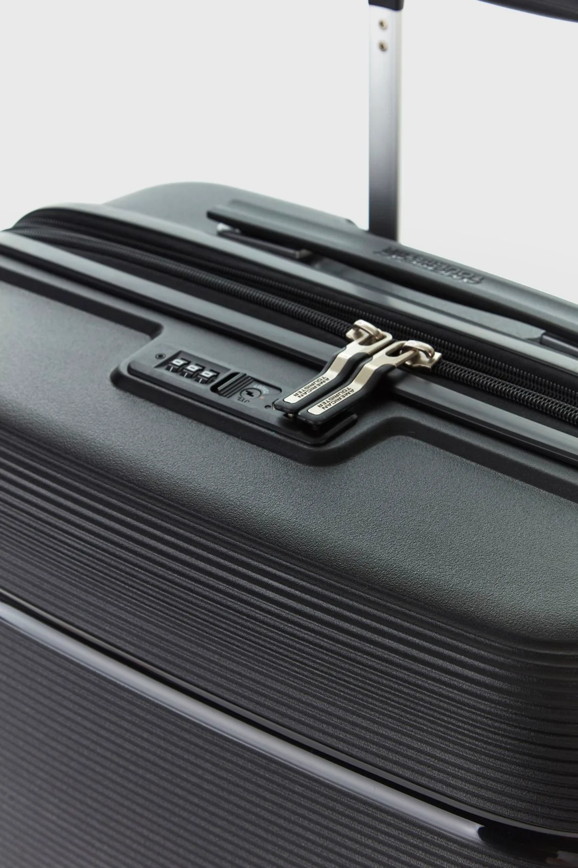 713-linex-55cm-suitcase-6.webp Linex 55cm Suitcase
