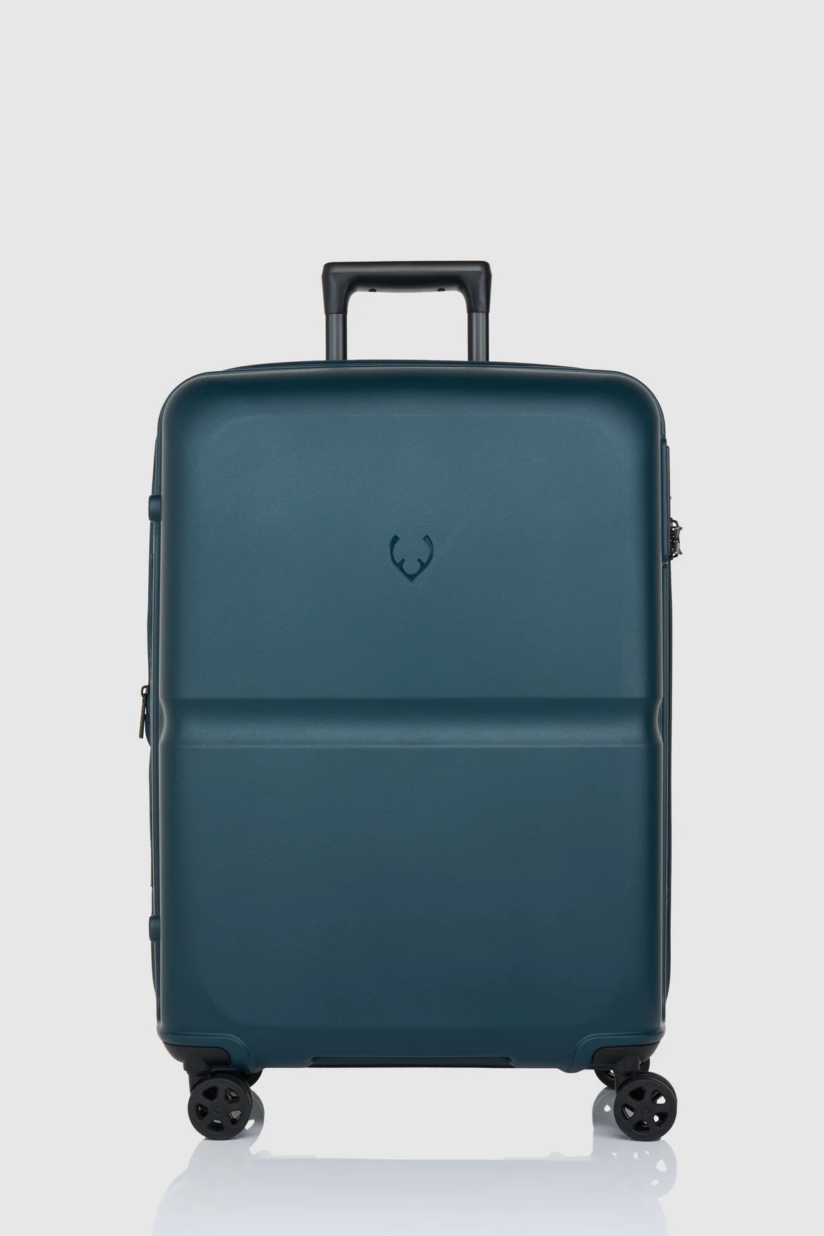 744-single-stripe-68cm-suitcase-4.webp Single Stripe 68cm Suitcase
