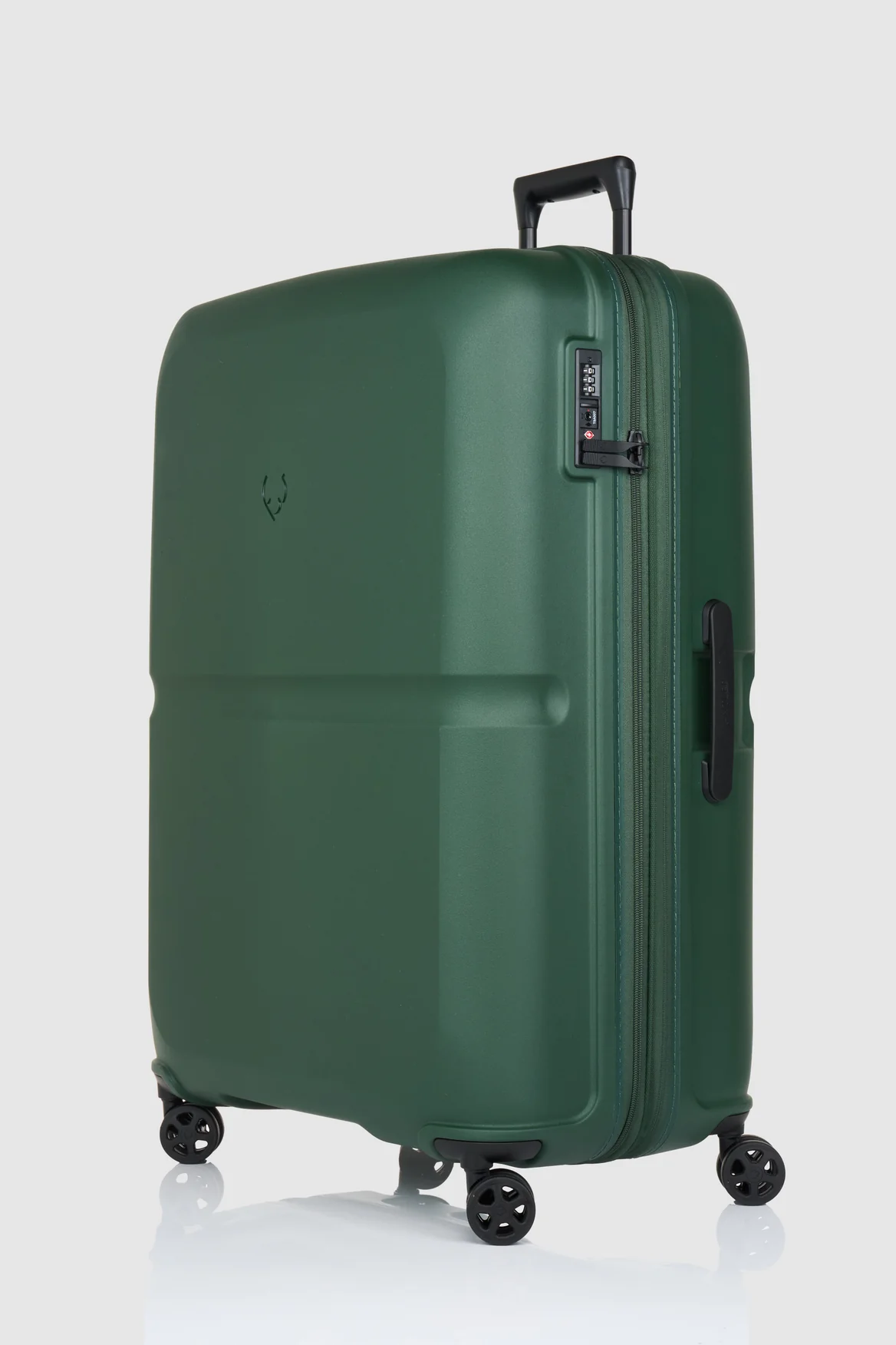 769-single-stripe-81cm-suitcase-1.webp Single Stripe 81cm Suitcase