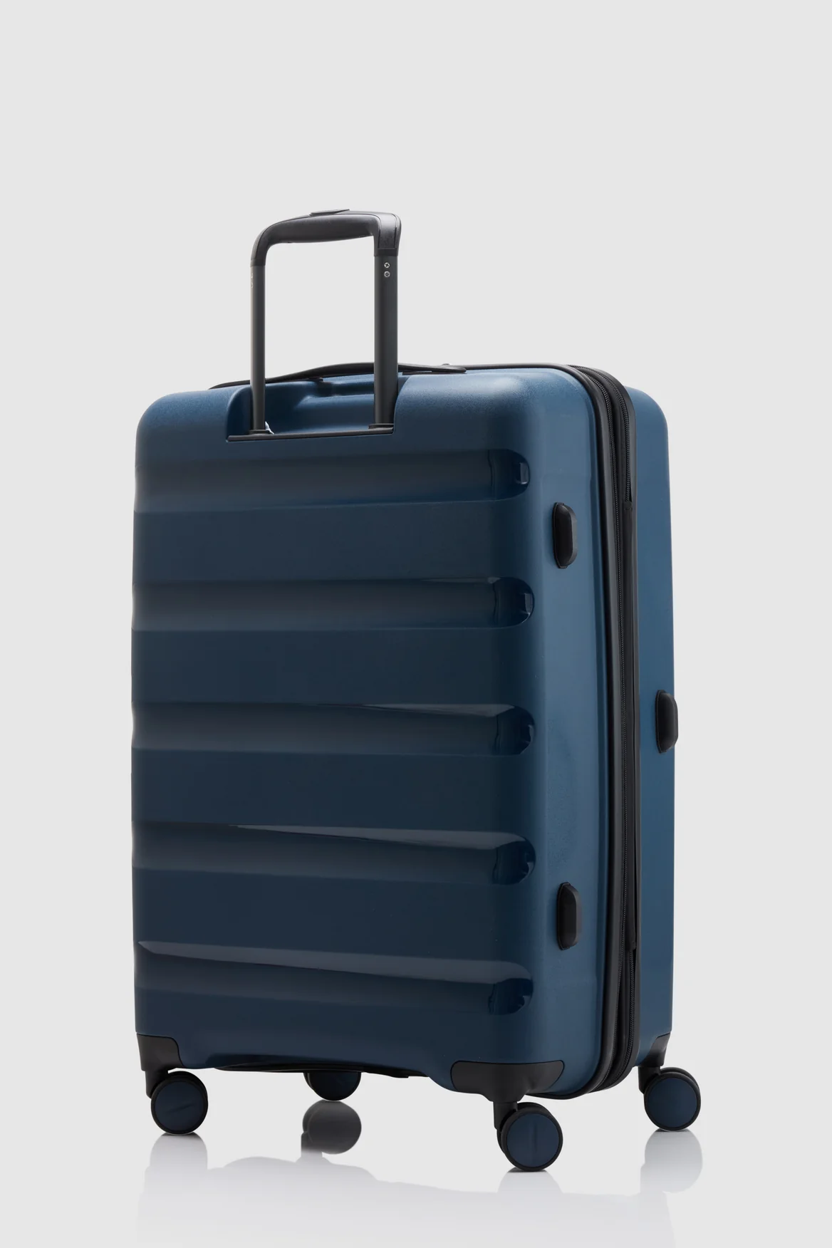 778-gloss-stripe-68cm-suitcase-5.webp Gloss Stripe 68cm Suitcase