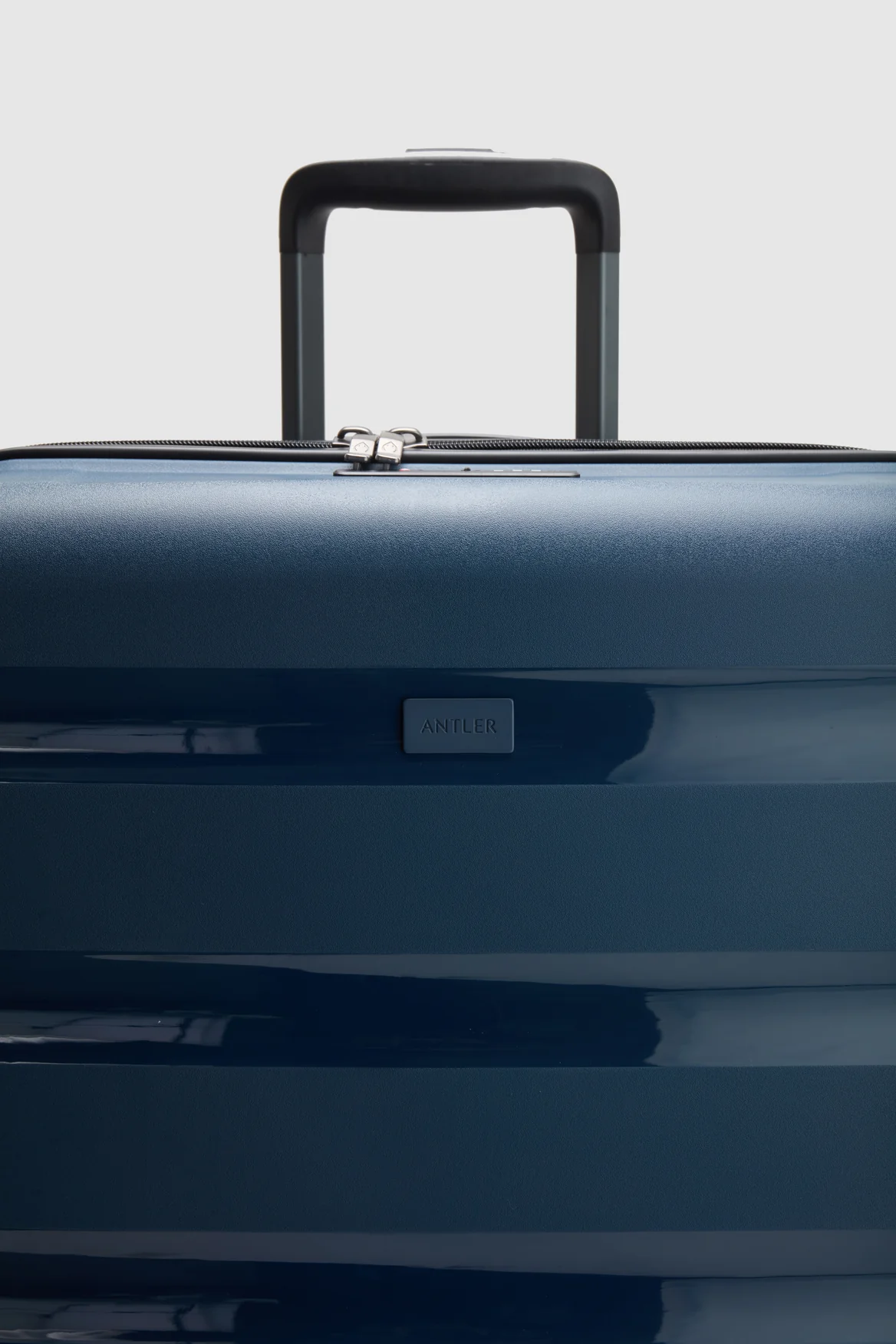 778-gloss-stripe-68cm-suitcase-8.webp Gloss Stripe 68cm Suitcase