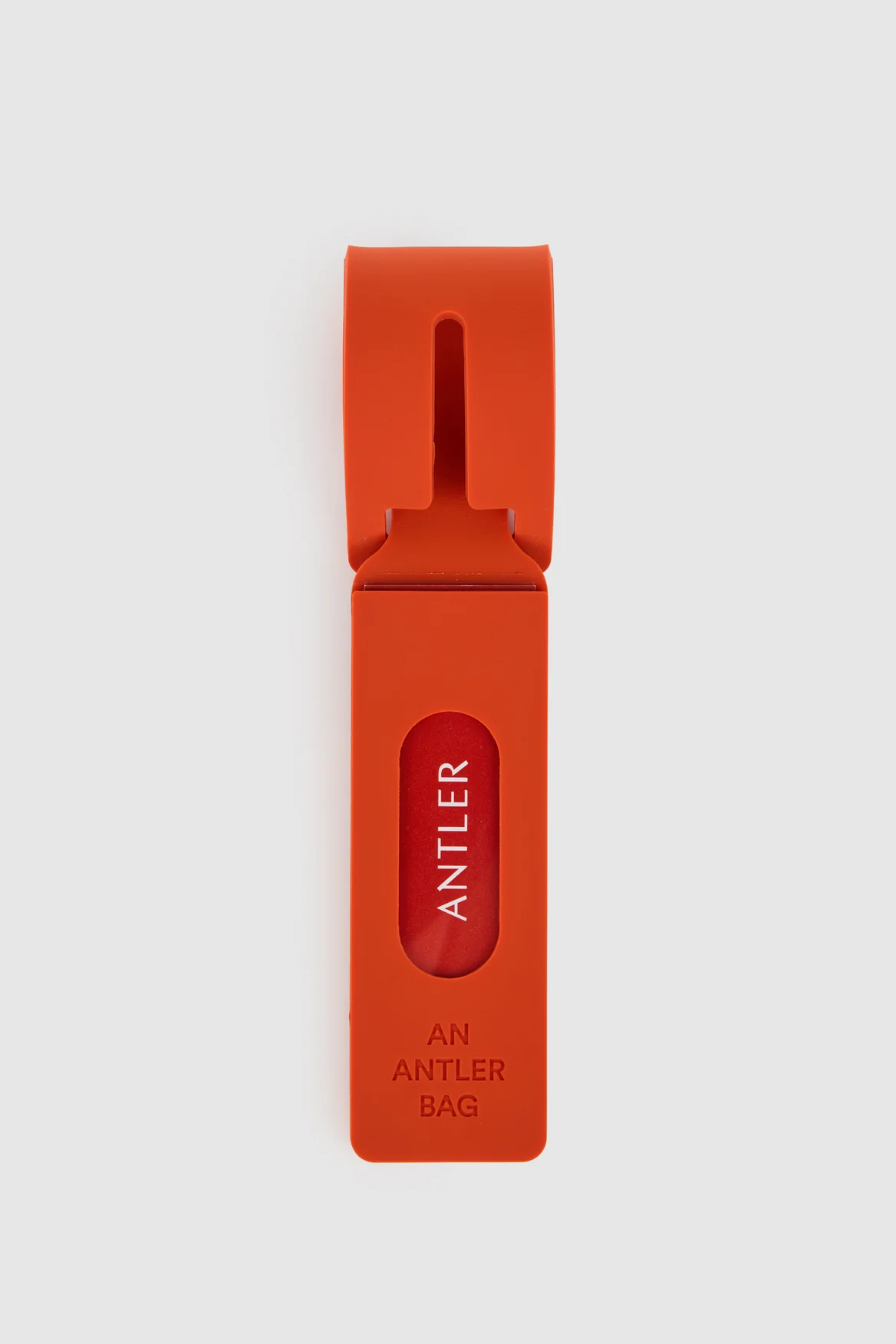 802-classic-luggage-tag-3.webp Classic Luggage Tag