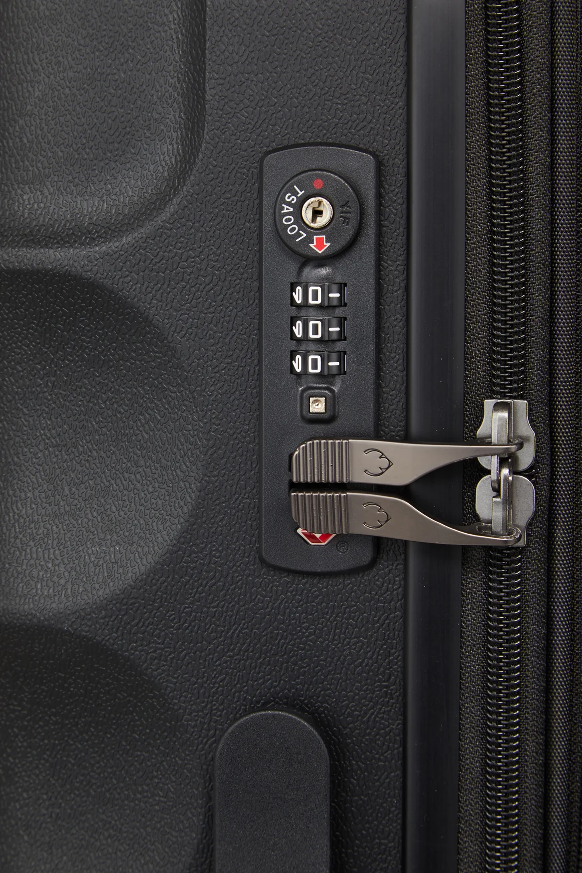 804-juno-carry-on-56cm-suitcase-7.webp Juno Carry-On 56cm Suitcase