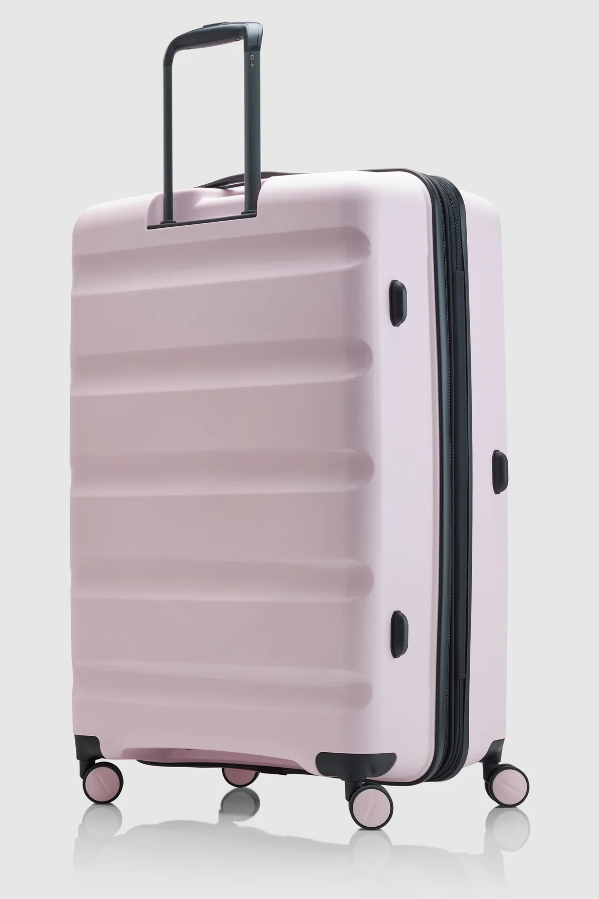 807-gloss-stripe-78cm-suitcase-5.webp Gloss Stripe 78cm Suitcase