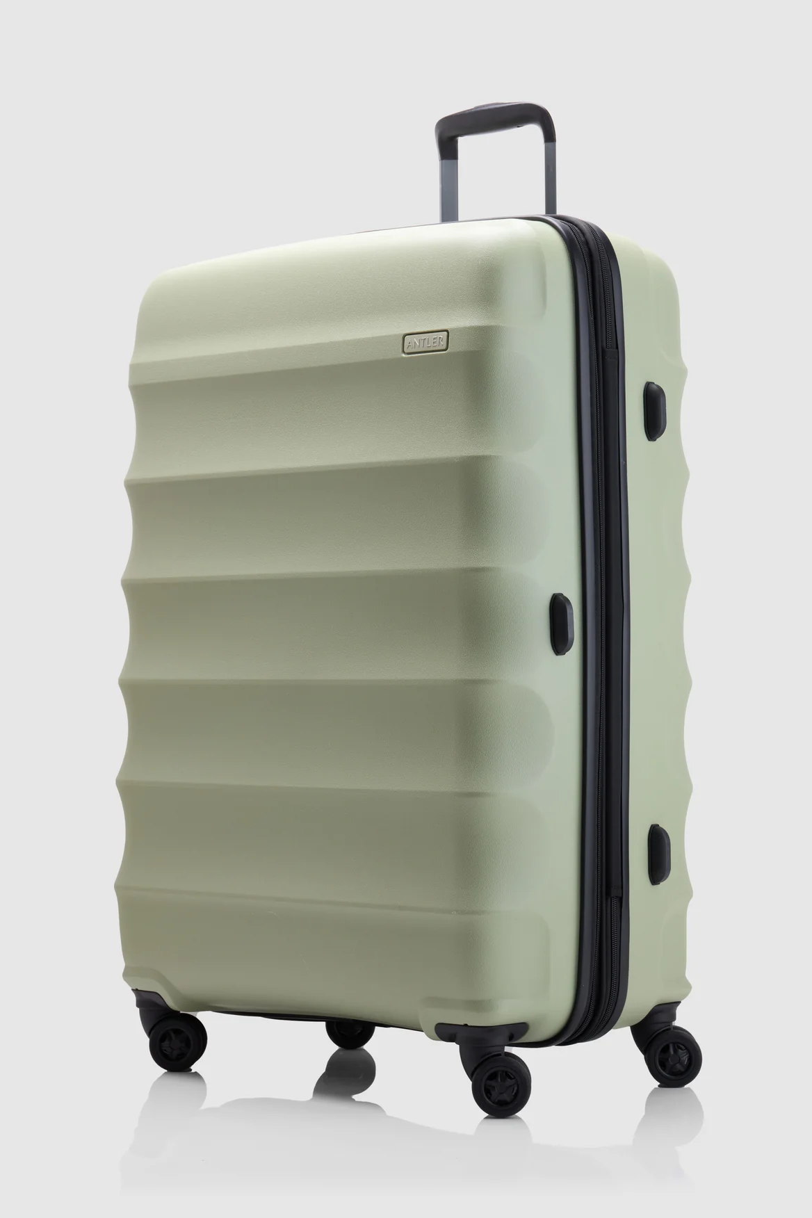 Juno Check-In 79cm Suitcase