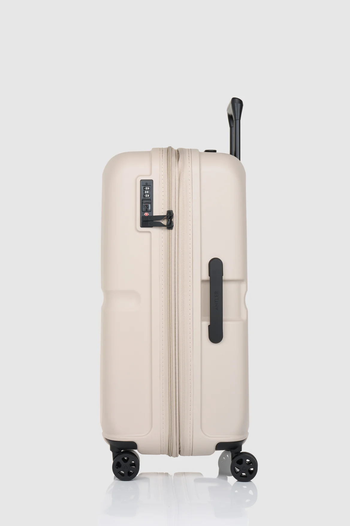 823-single-stripe-3pc-suitcase-set-4.webp Single Stripe 3pc Suitcase Set
