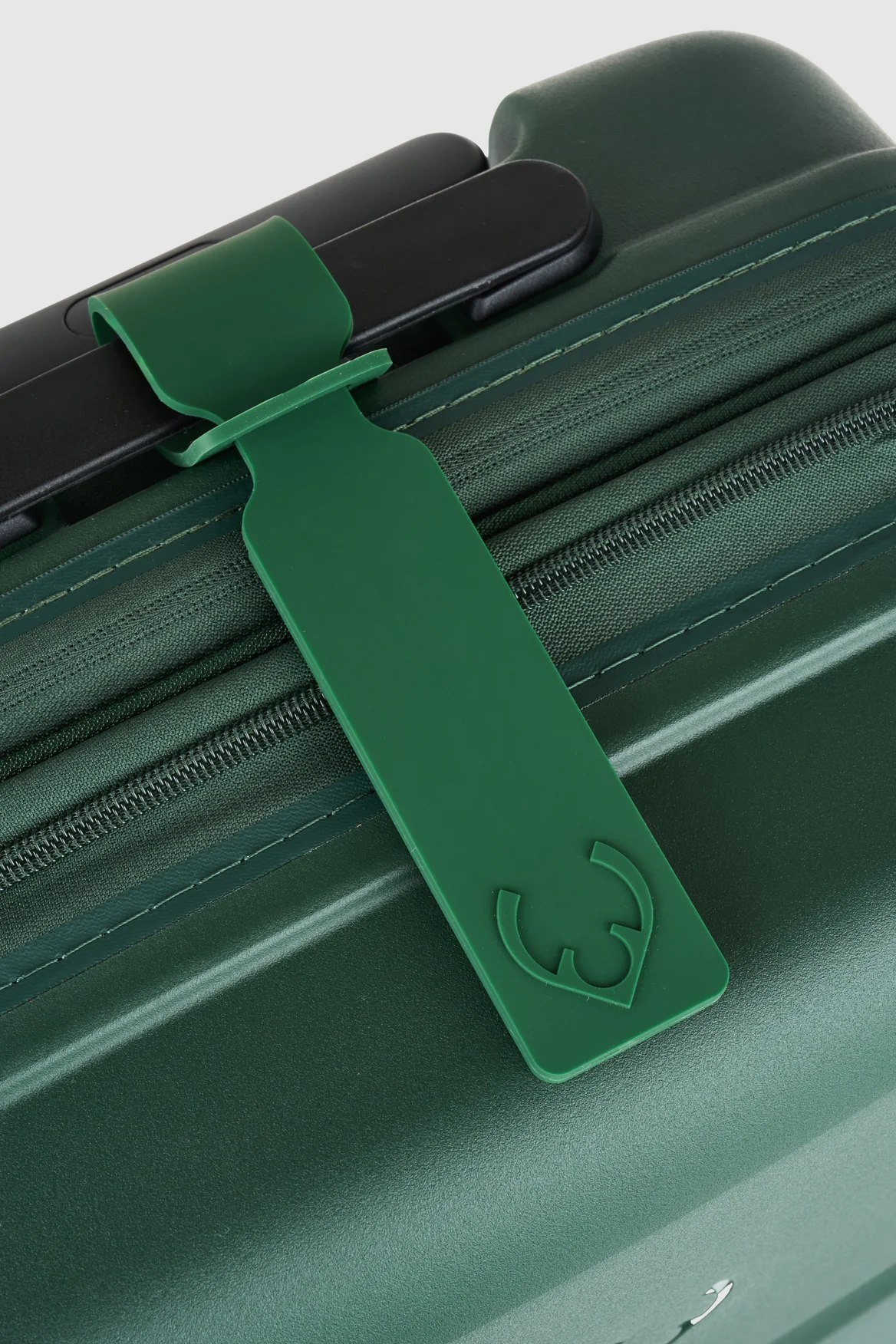 835-classic-luggage-tag-4.webp Classic Luggage Tag