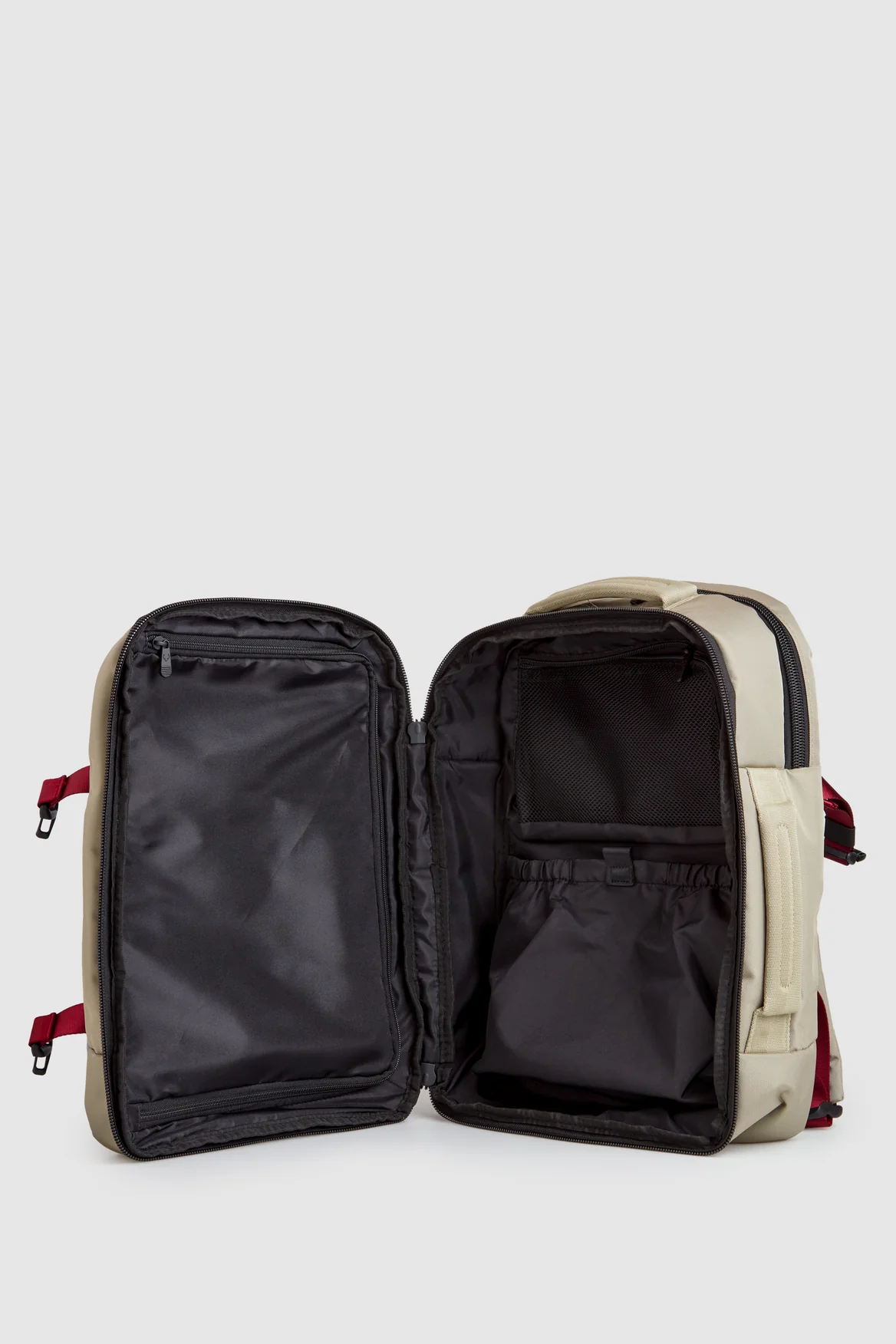 843-discovery-bag-expandable-backpack-3.webp Discovery Bag Expandable Backpack