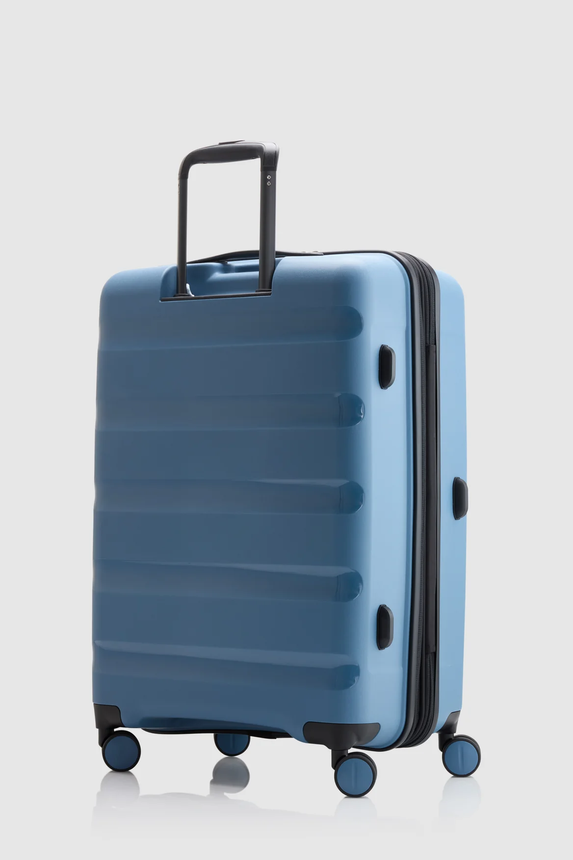 861-gloss-stripe-68cm-suitcase-5.webp Gloss Stripe 68cm Suitcase