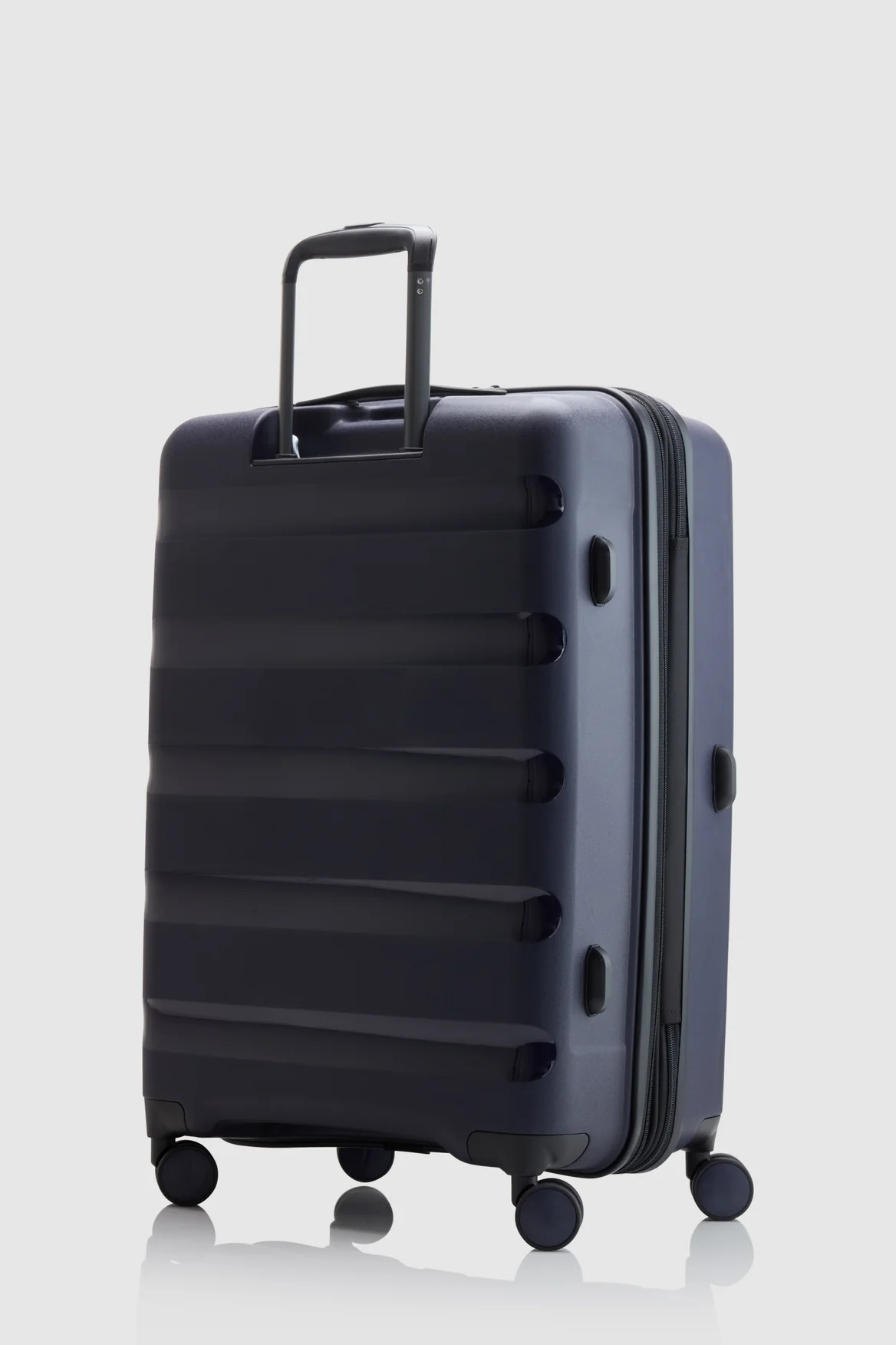 862-gloss-stripe-68cm-suitcase-5.webp Gloss Stripe 68cm Suitcase