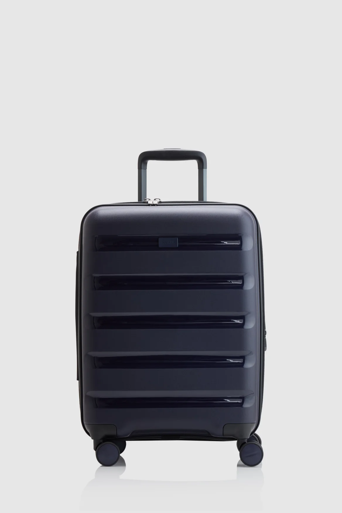 865-gloss-stripe-55cm-suitcase-4.webp Gloss Stripe 55cm Suitcase
