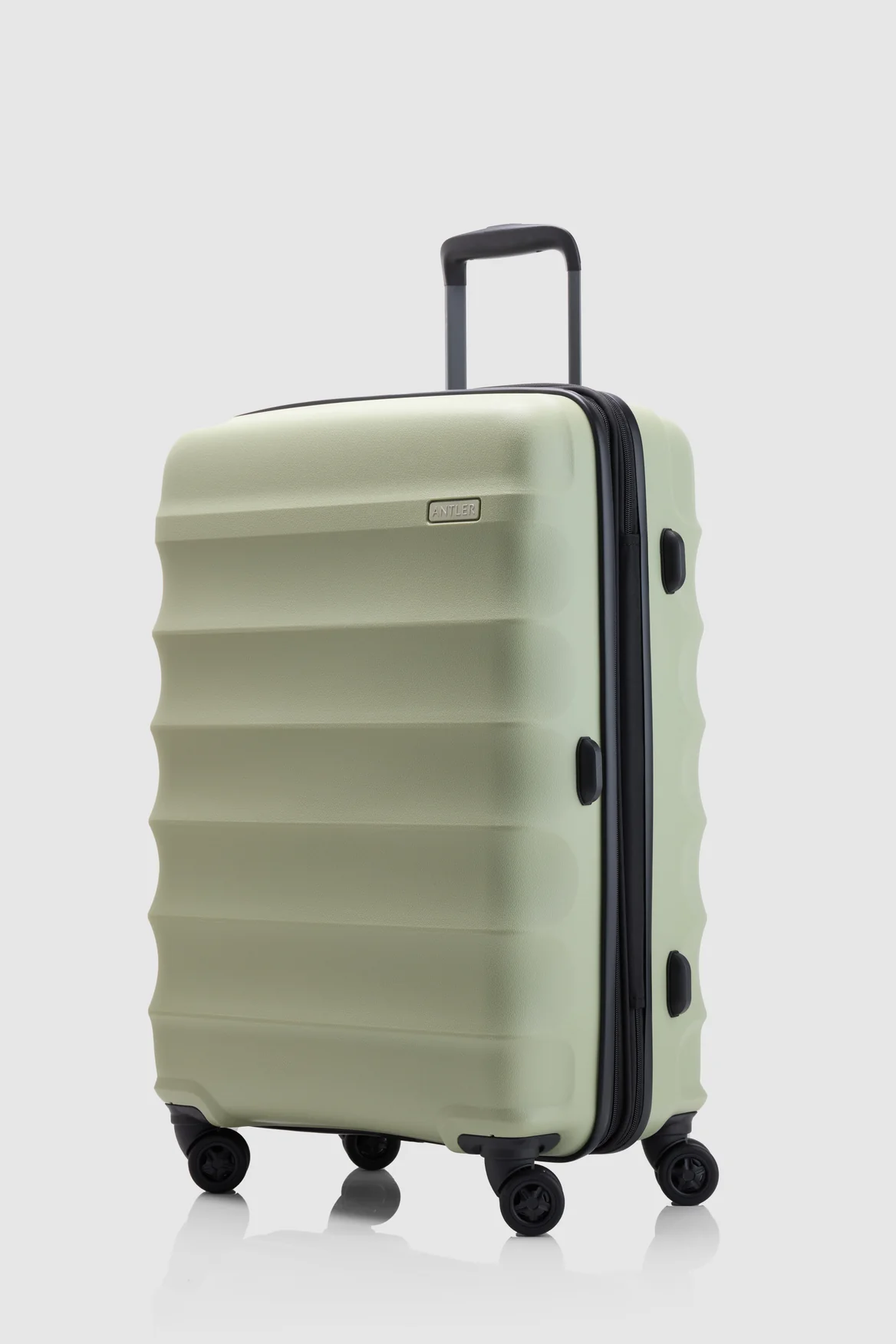 870-juno-check-in-68cm-suitcase-1.webp Juno Check-In 68cm Suitcase