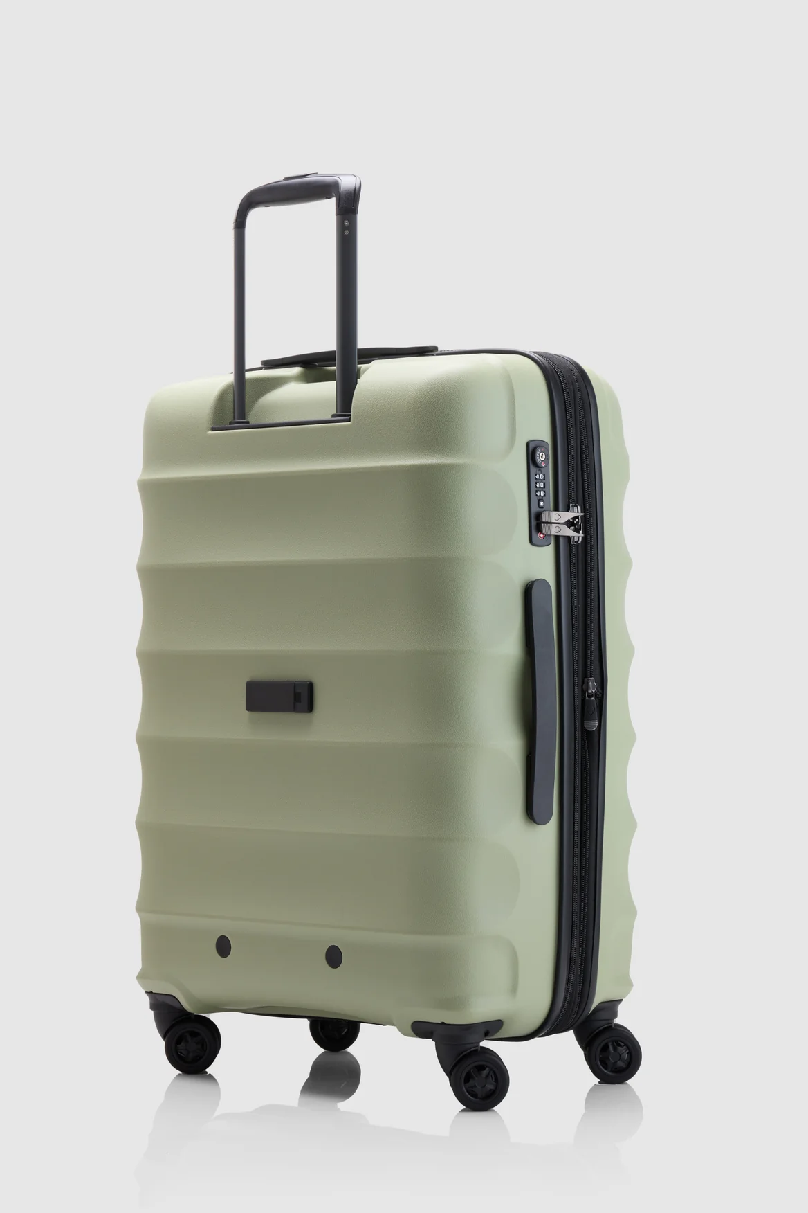 870-juno-check-in-68cm-suitcase-5.webp Juno Check-In 68cm Suitcase