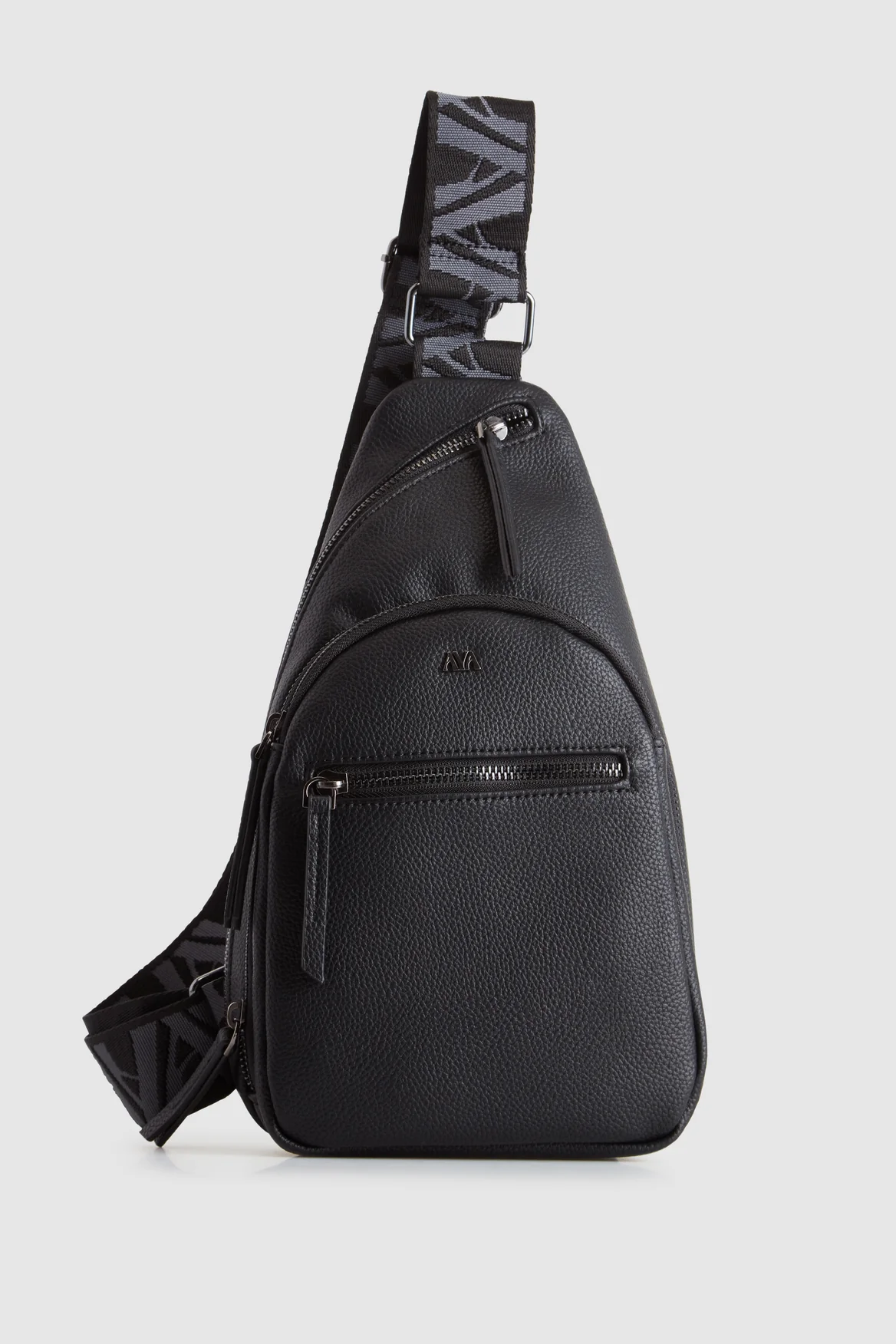 885-juni-sling-backpack-bag-1.webp Juni Sling Backpack Bag