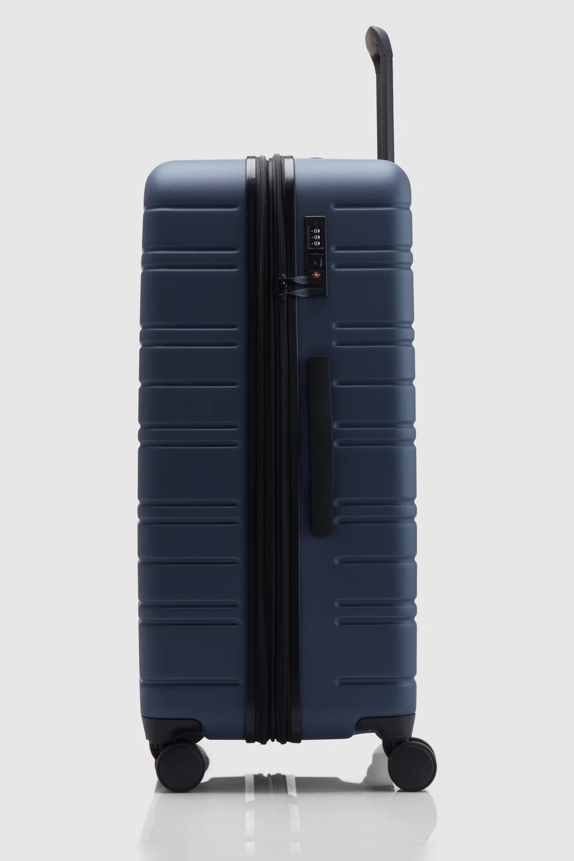 909-stori-check-in-75cm-suitcase-2.webp Stori Check-In 75cm Suitcase